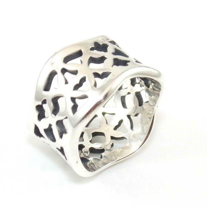 AVERY RETIRED SILVER TULIP RING 5.25
