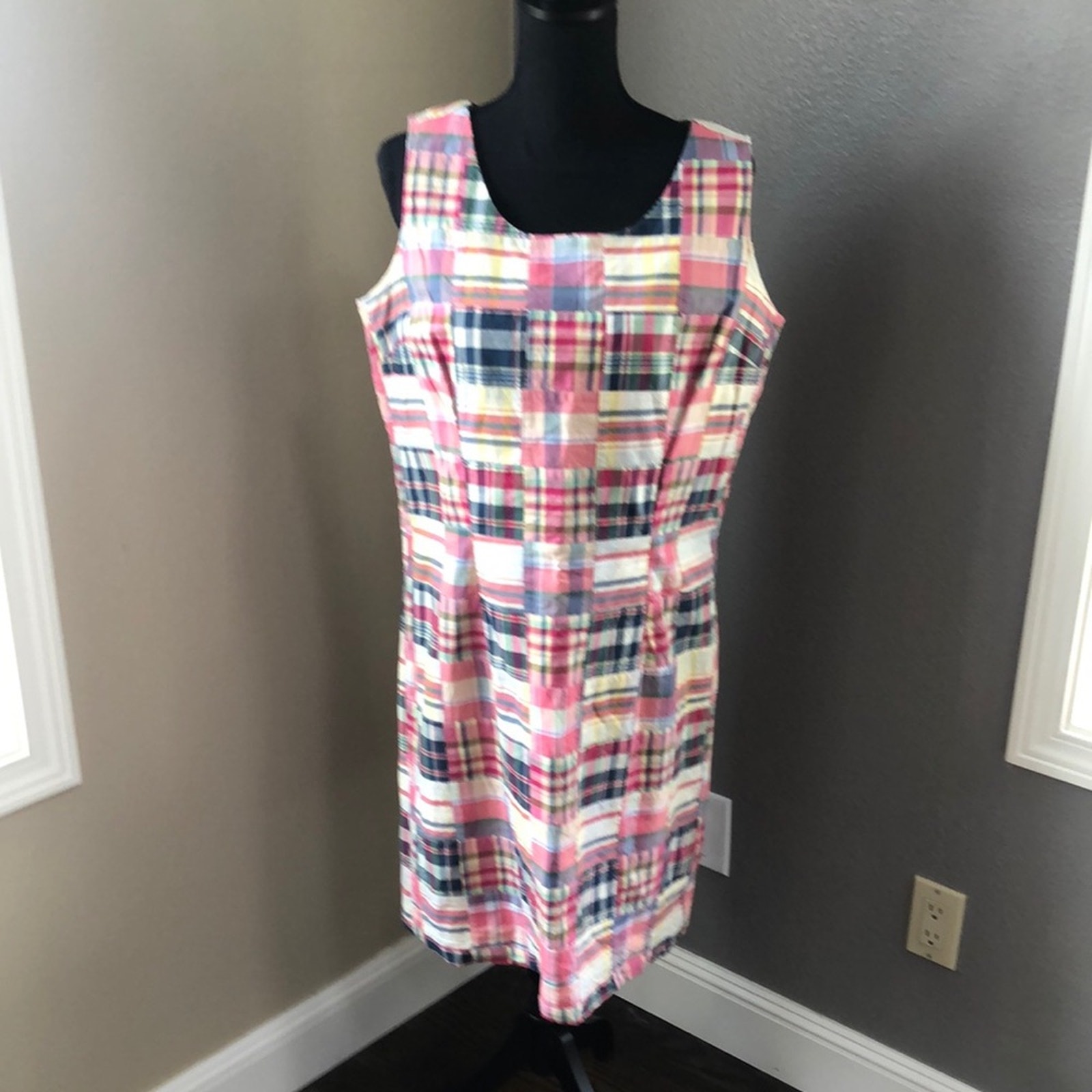 LL Bean Plaid Sleeveless Shift Dress - 14 - Never worn