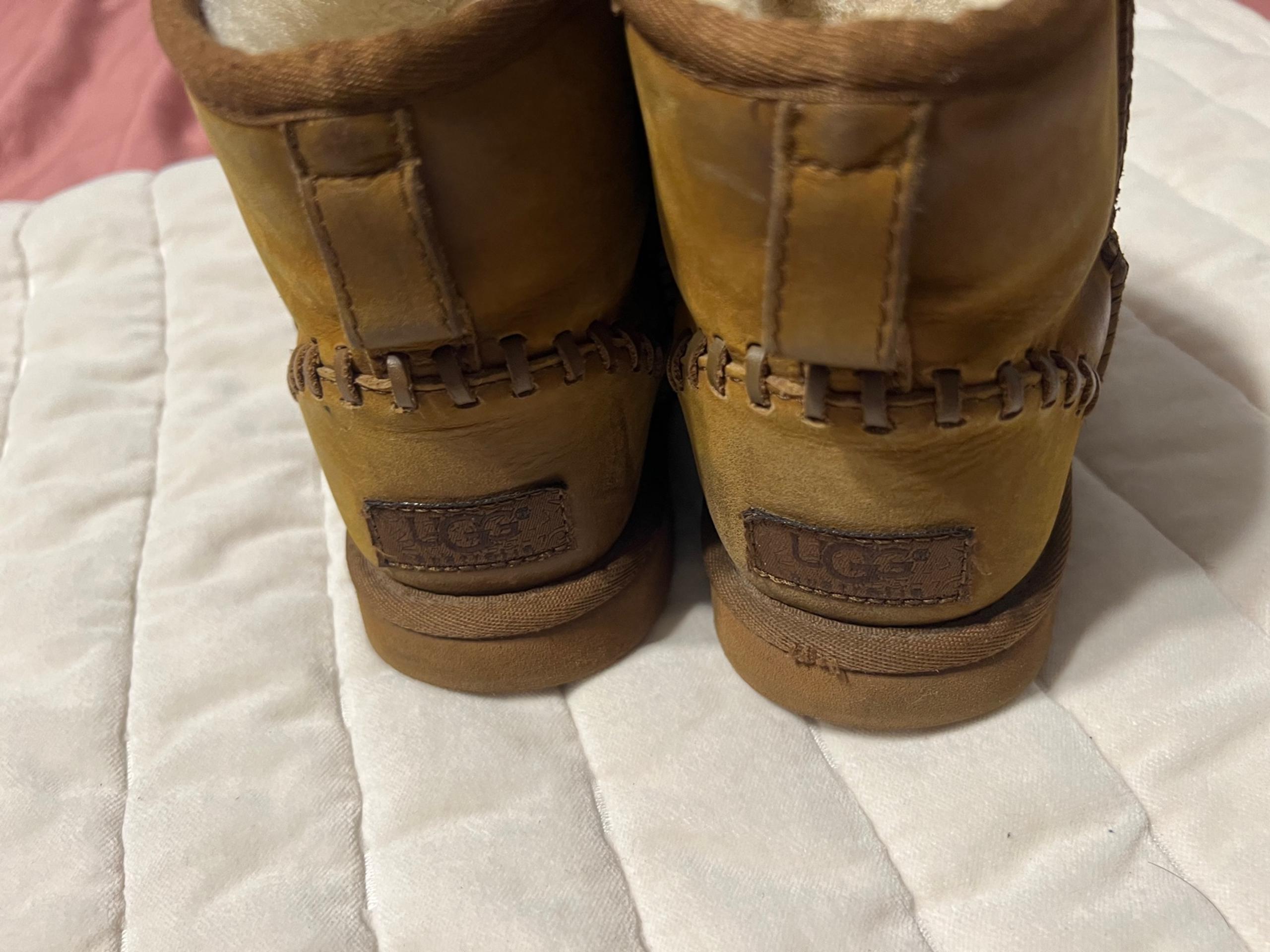 UGG Australia Brown Leather Boots girls size 2