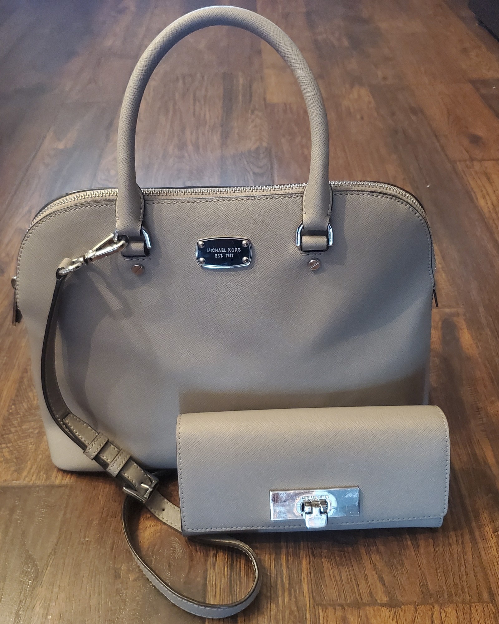 Michael Kors satchel and matching wallett
