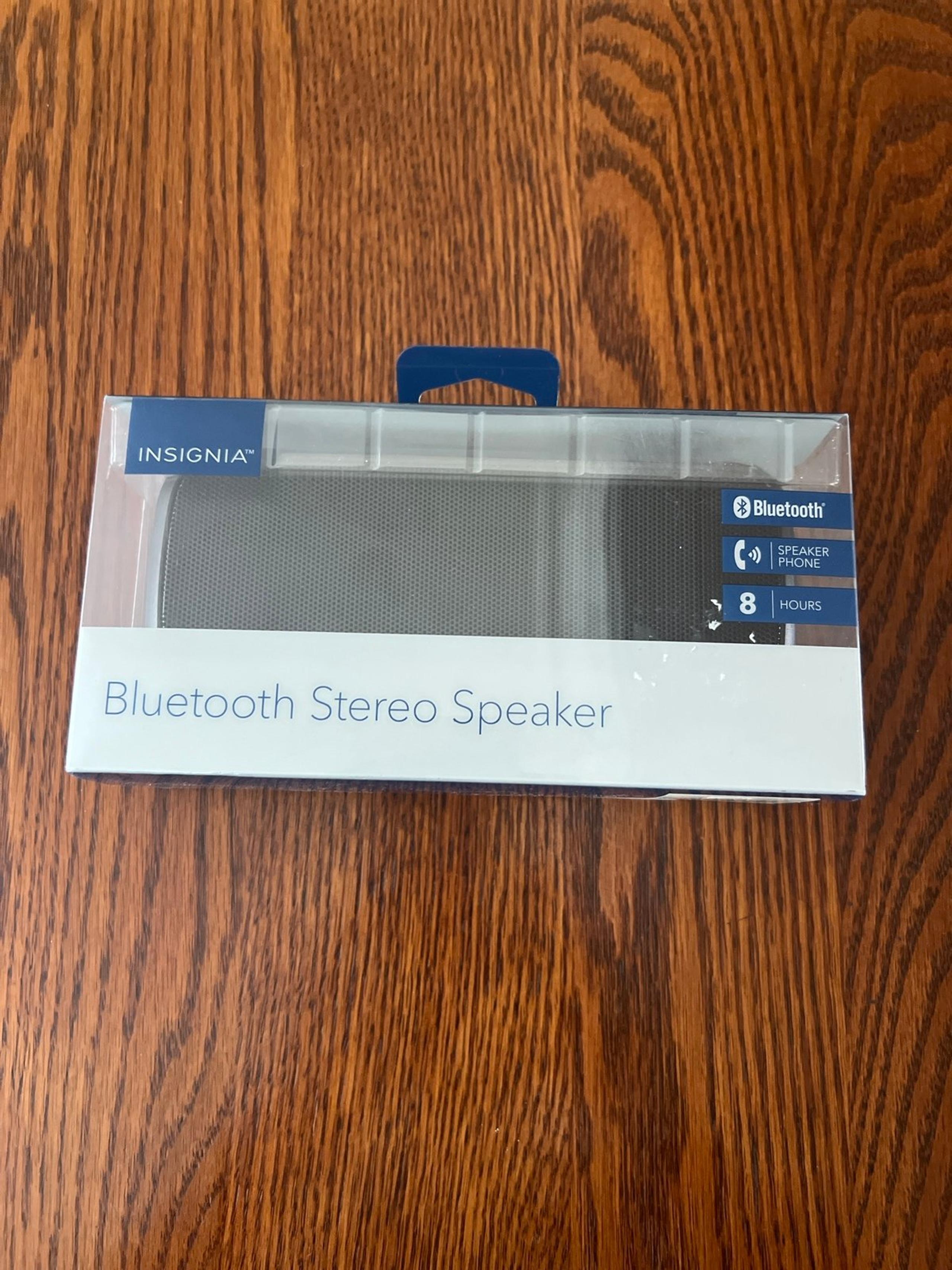 Insignia bluetooth speaker NIB