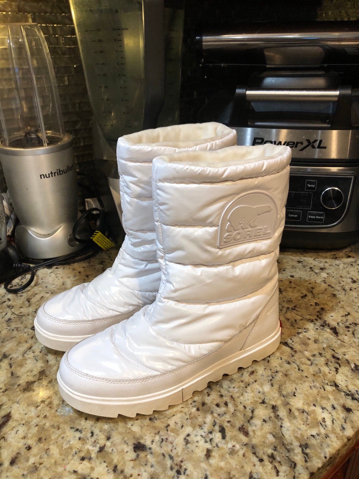 Sorrel Joan of Arctic Next Lite Mid Puffy Boots