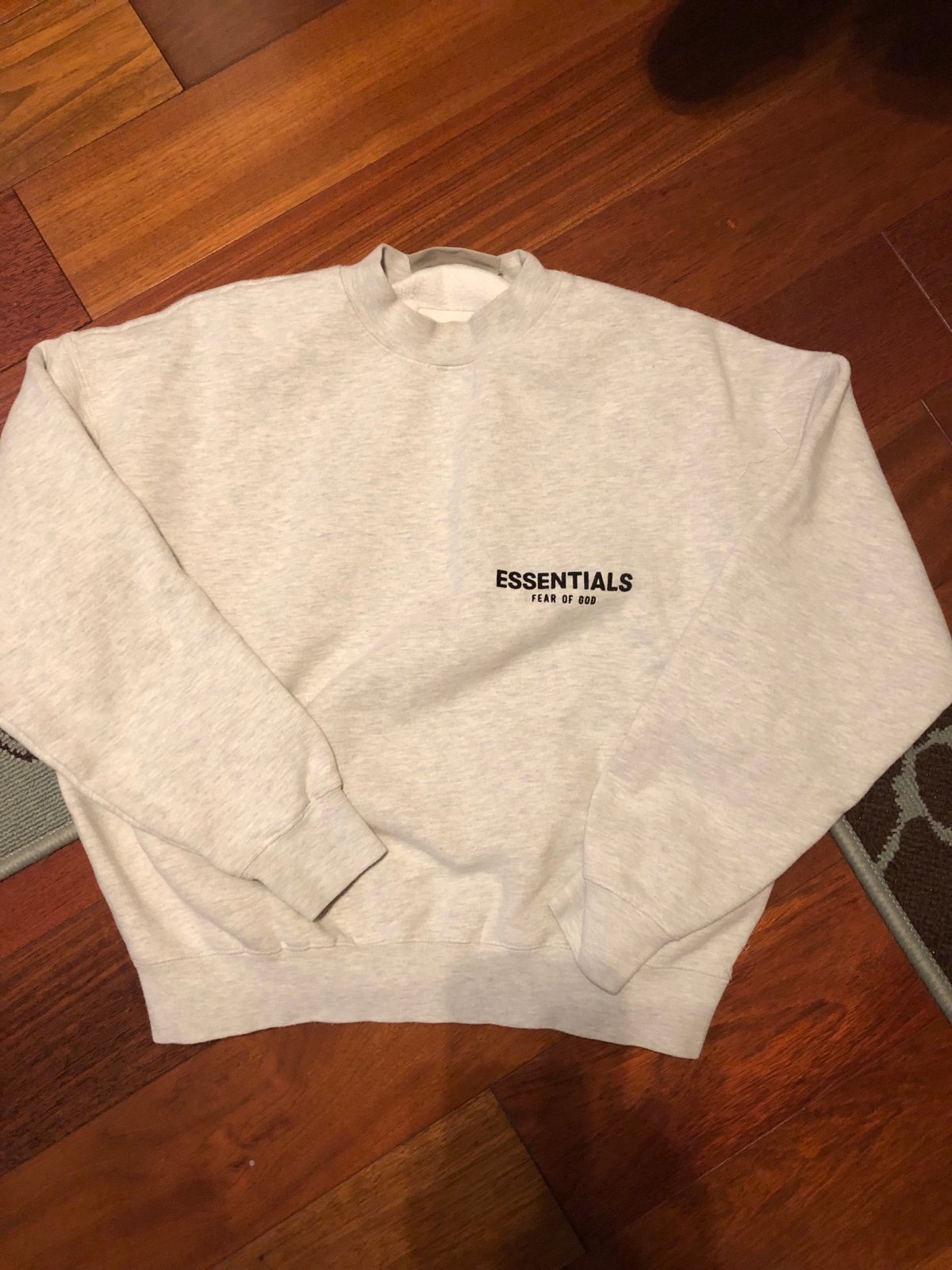 Essential women sweatshirt