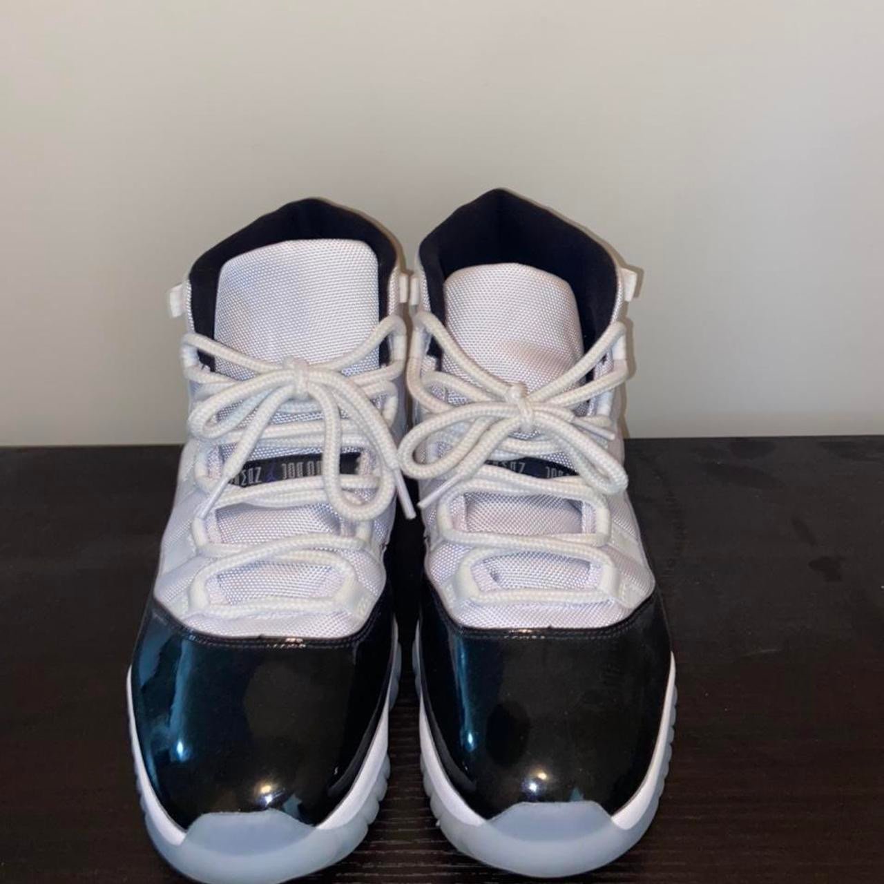 Air Jordan 11 concord