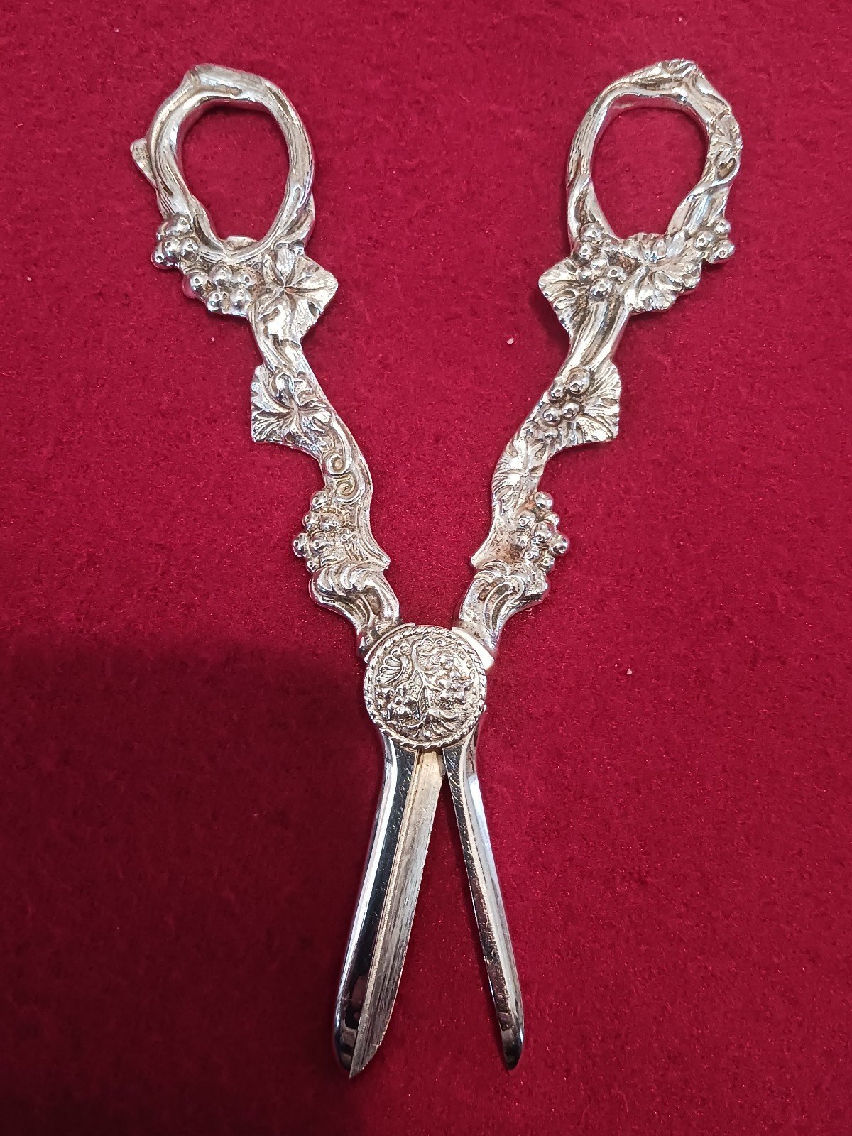 Vintage Victorian grape scissors
