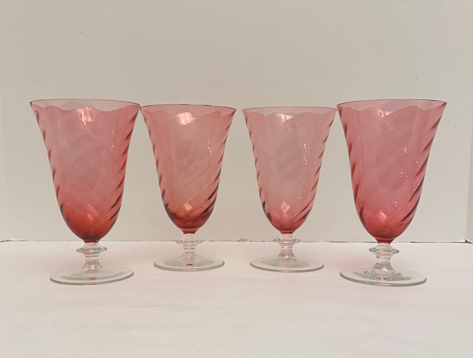 Vintage Schmidt Garda Rose Optic Rose German 6.5” Wine Glasses Goblets Set of 4.