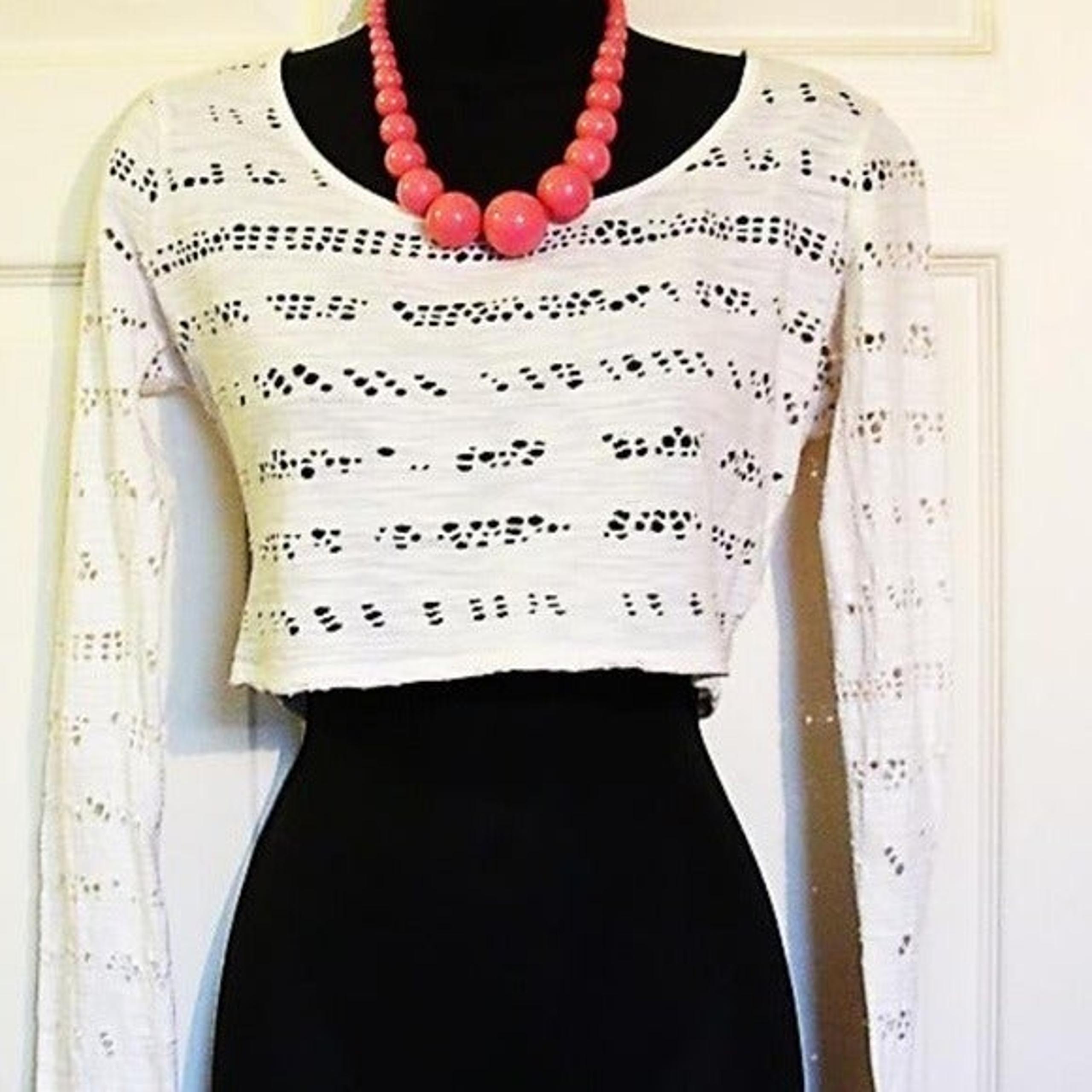 Express white long sleeve crop top