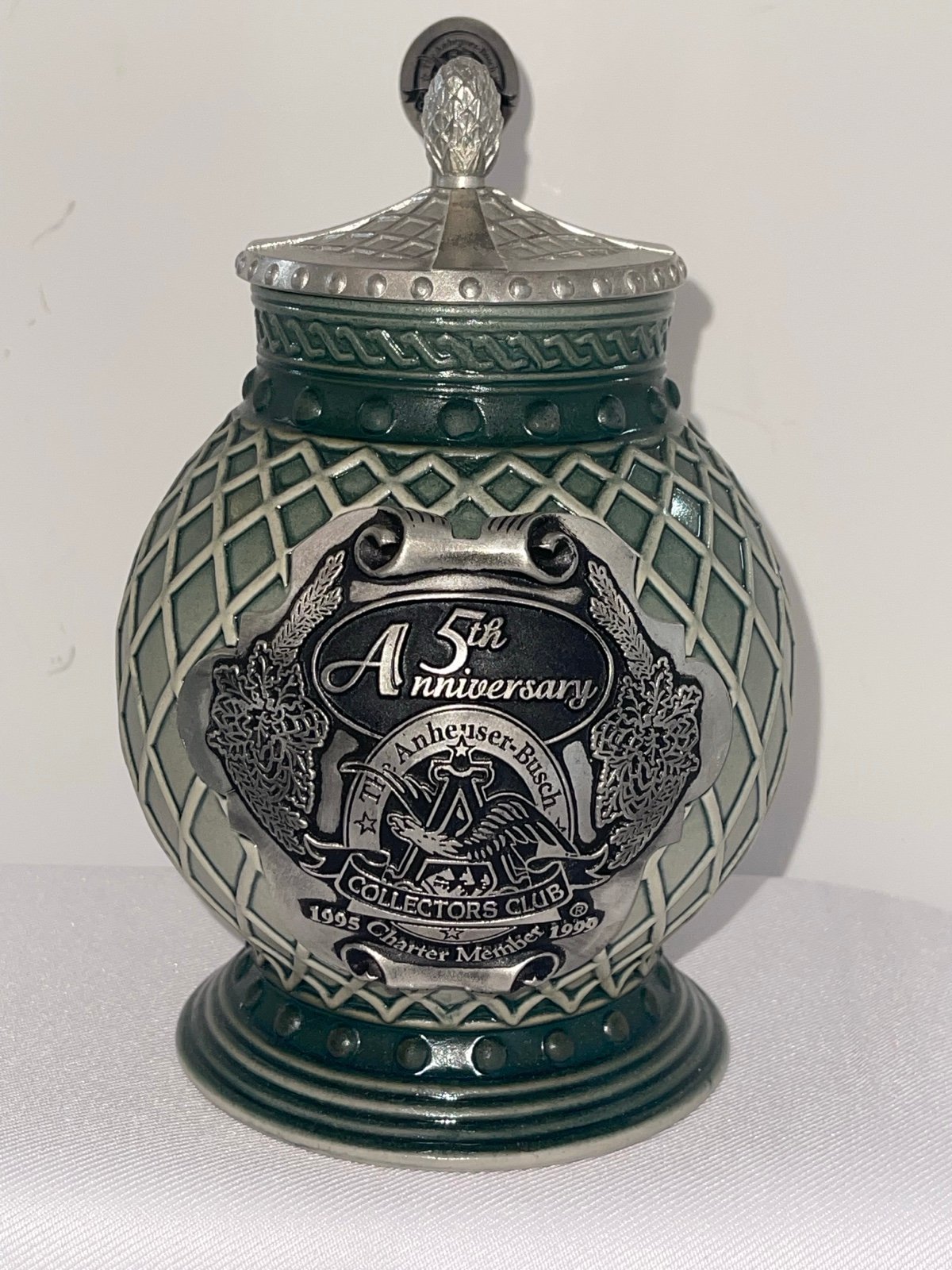 Anheuser Busch 1999 5th Anniversary Charter Member Stein