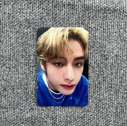 BTS Layover V Kim Tae Hyung photocard.
