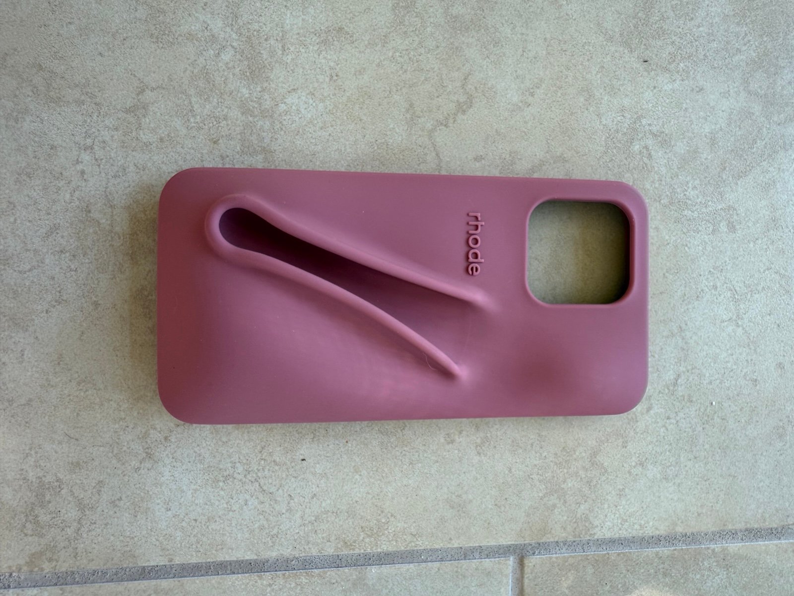 iPhone 14 Pro Max rode case muav