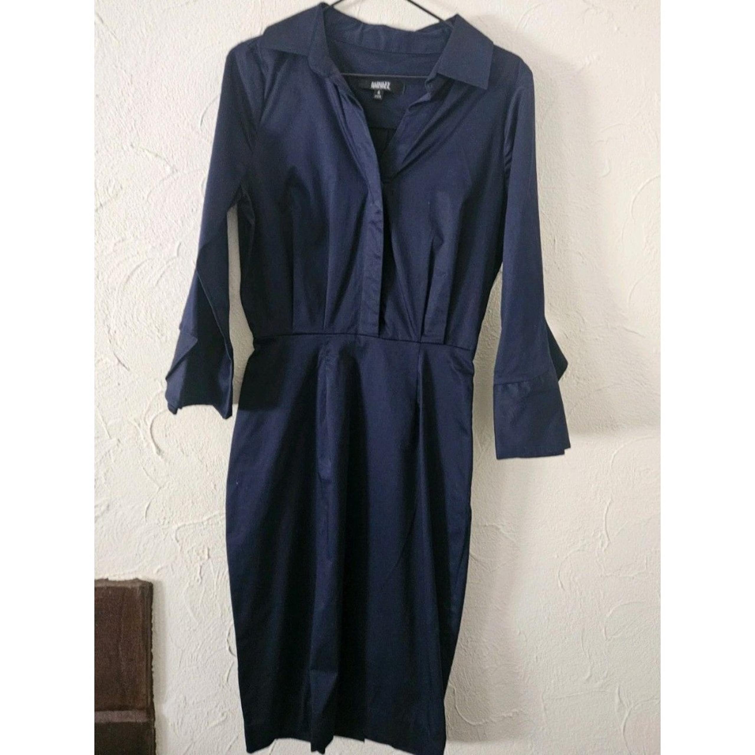 Badgley Mischka Dress Size 4 Navy