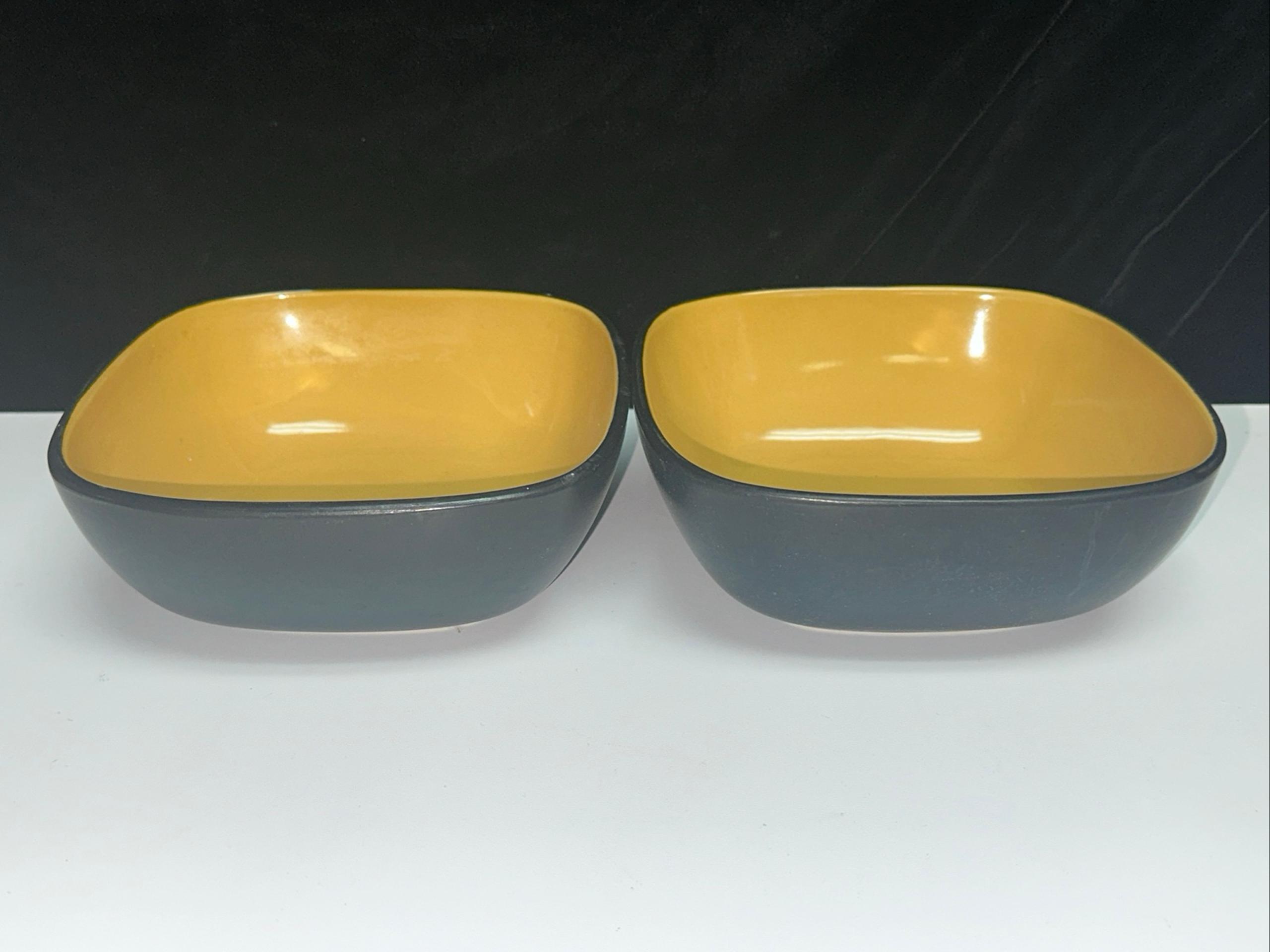 Corelle 
Hearthstone 
Square 
Soup Cereal Bowls 
6.75in 
Turmeric Yellow
