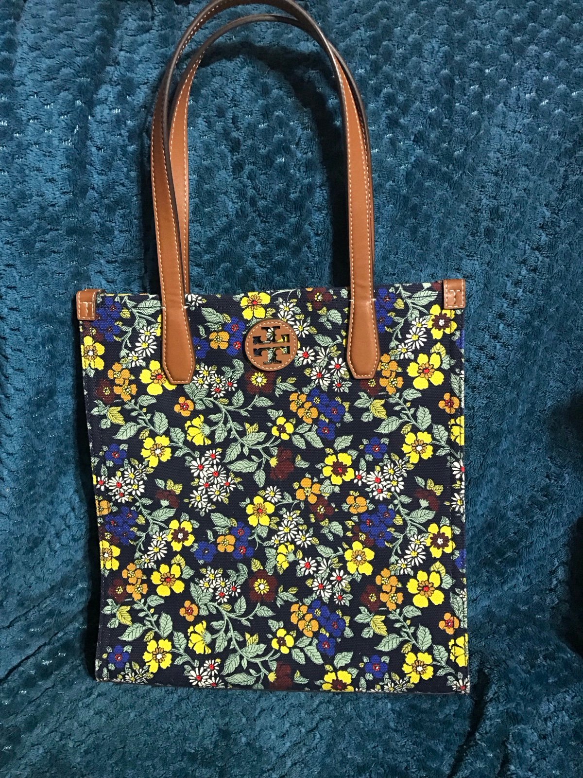 NWOT Tory Burch medium Floral Navy Canvas Tote