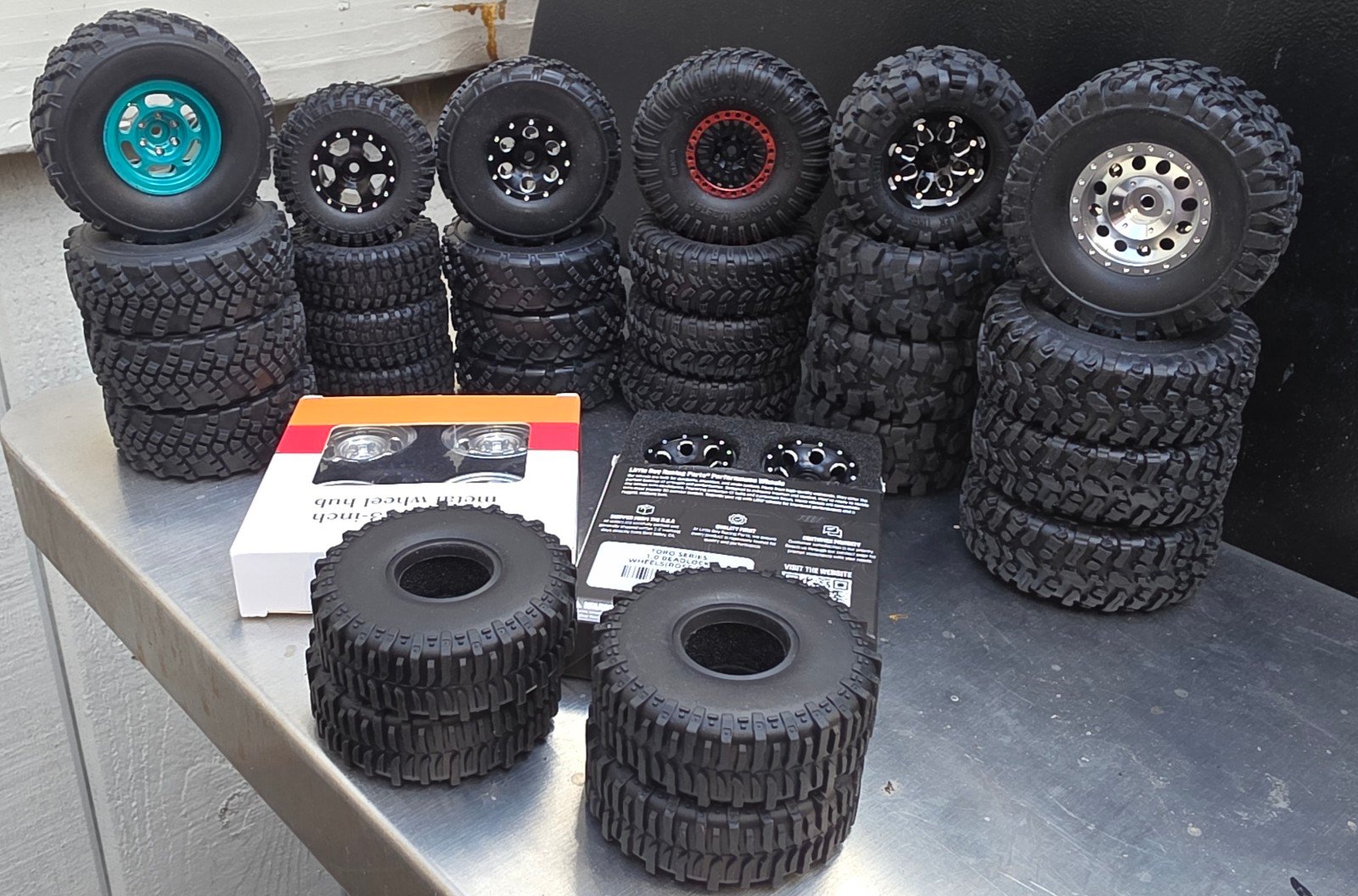 7mm hex wheels and tires lot. 1/18-1/24