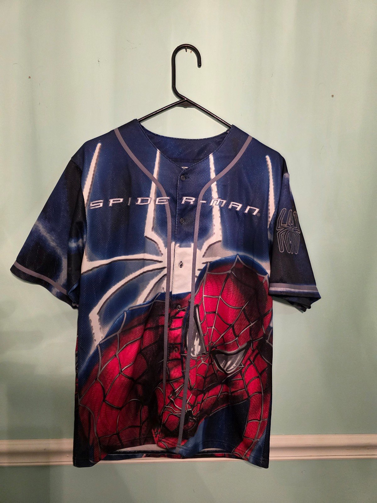 2002 Spiderman Movie Release Button Up