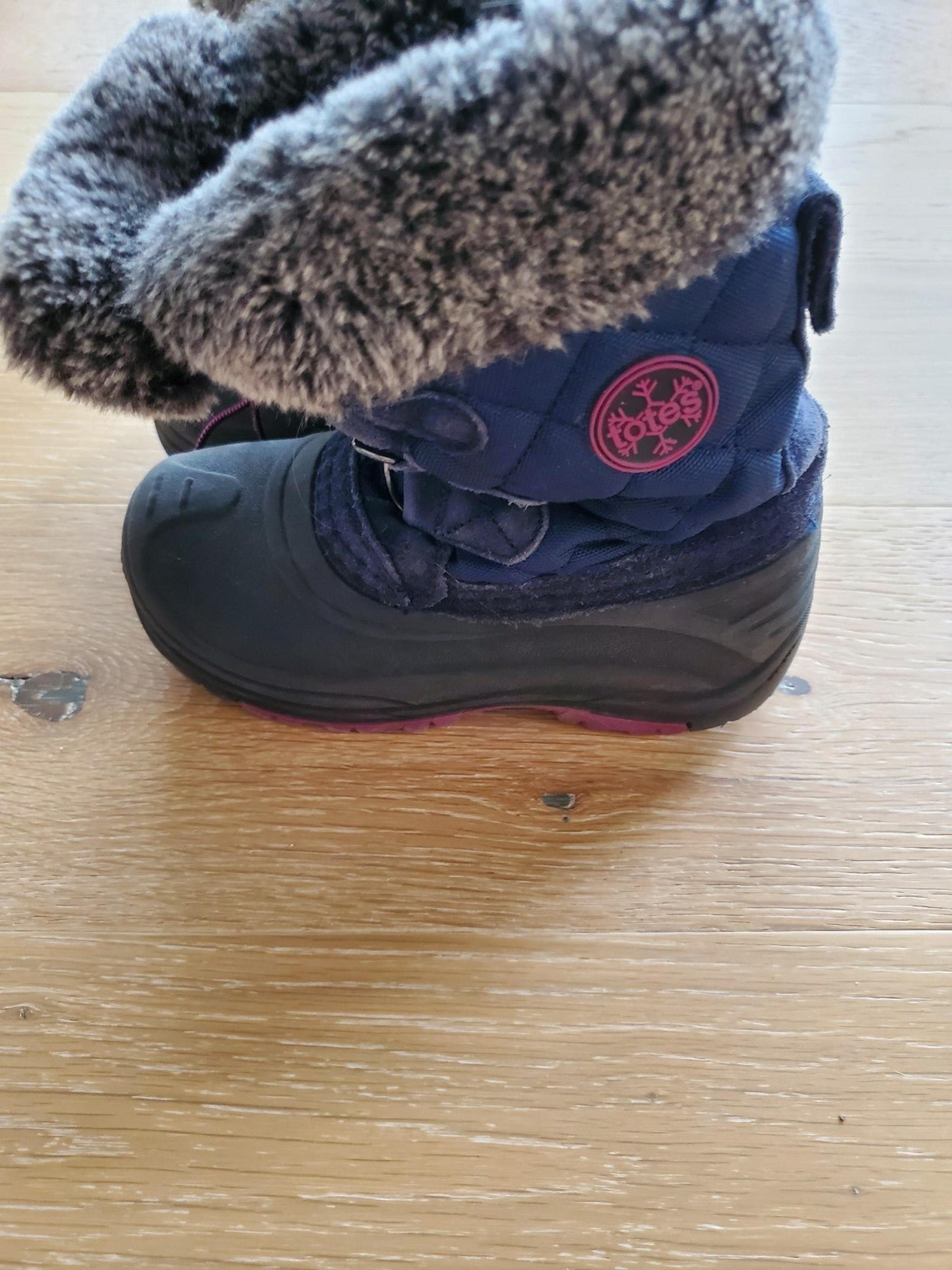 Totes boots