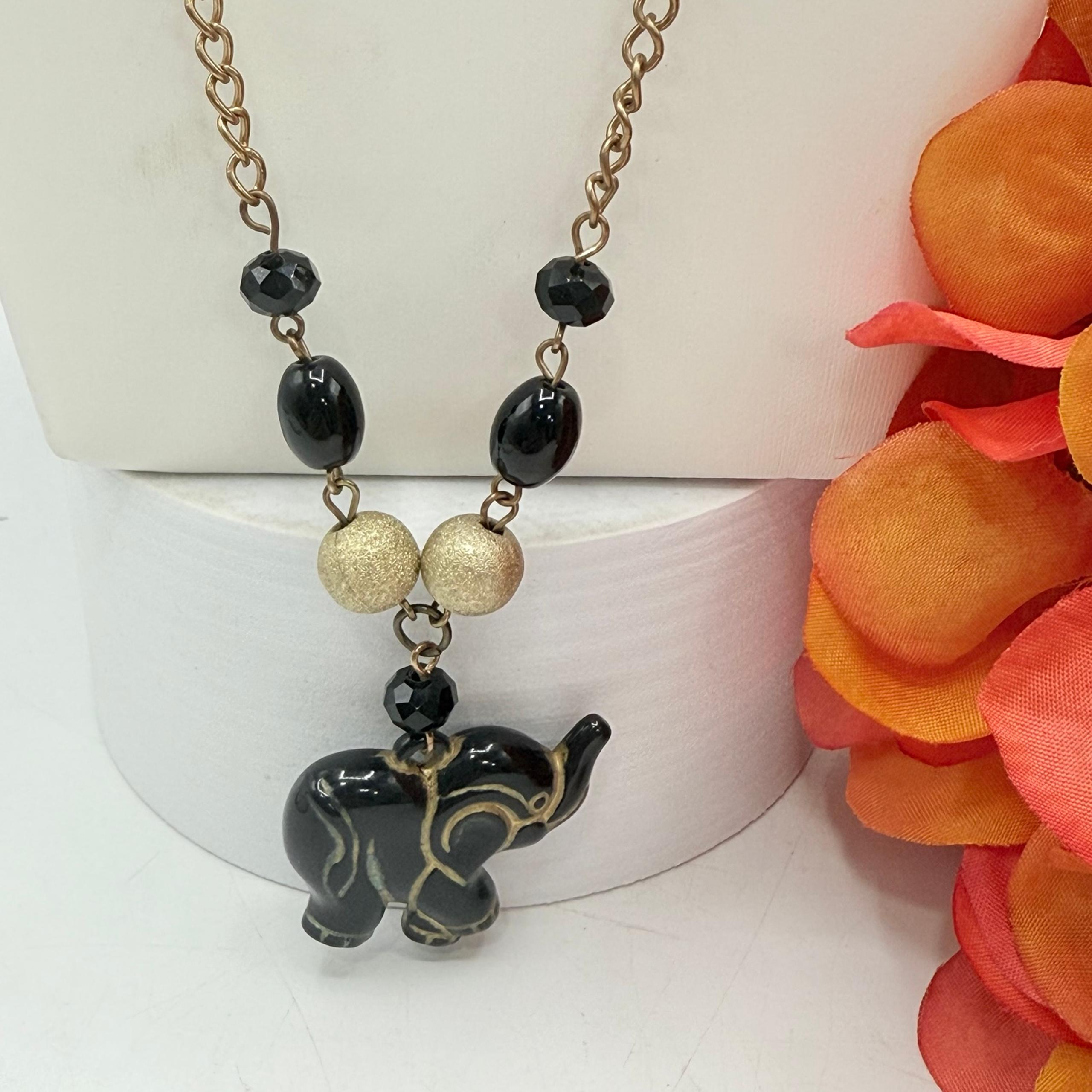 BOHO VINTAGE ELEPHANT AND BEADS LUCKY NECKLACE 7/23/25 - Boho Chic
