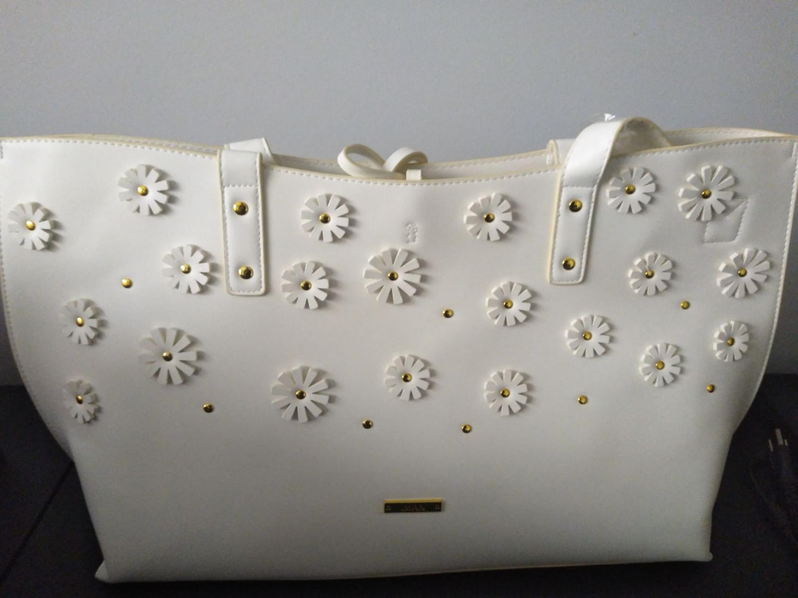 IMAN GLOBAL CHIC TOTE BAG