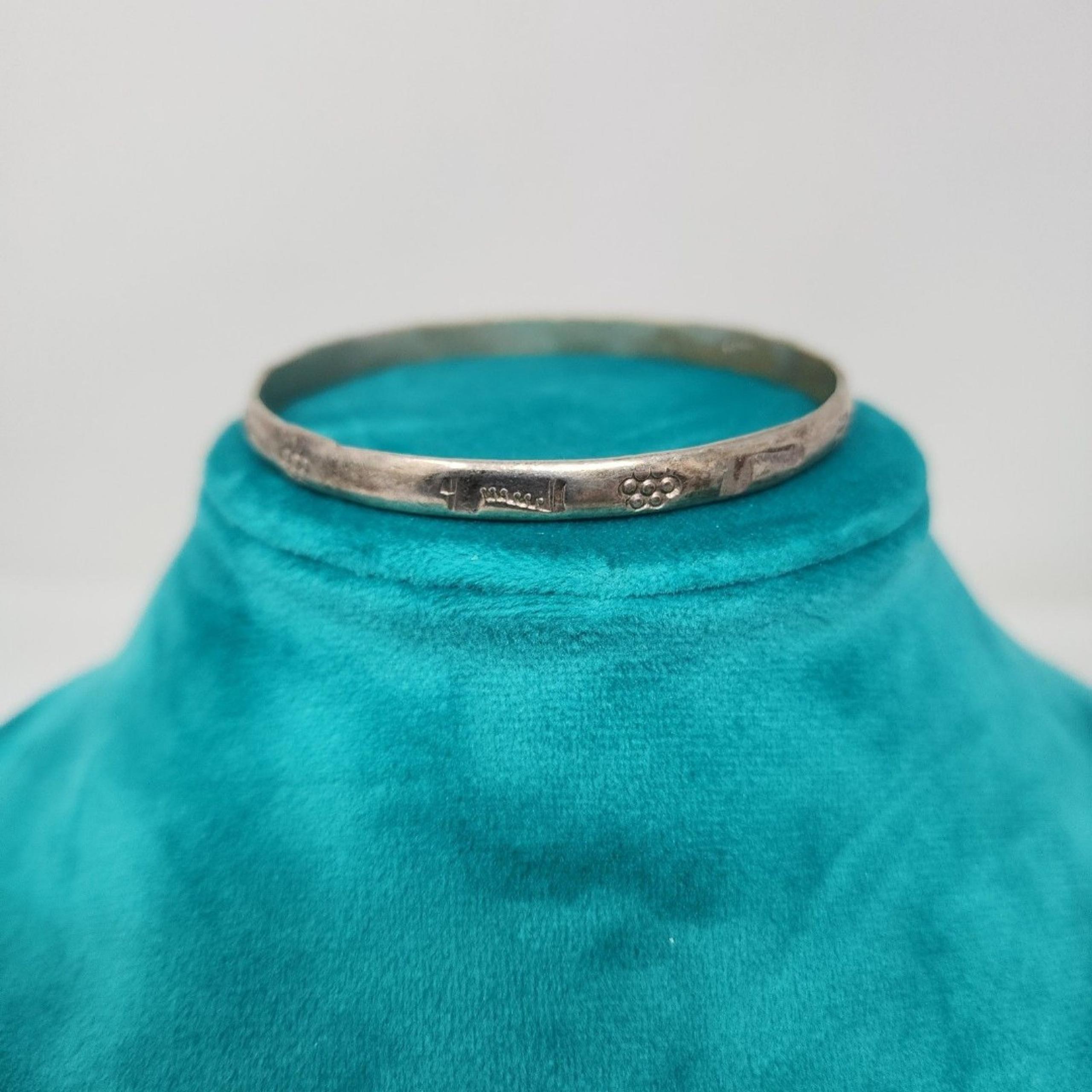 Taxco Sterling Silver Bangle Bracelet Vintage Womens Grey Fashion Streetwear