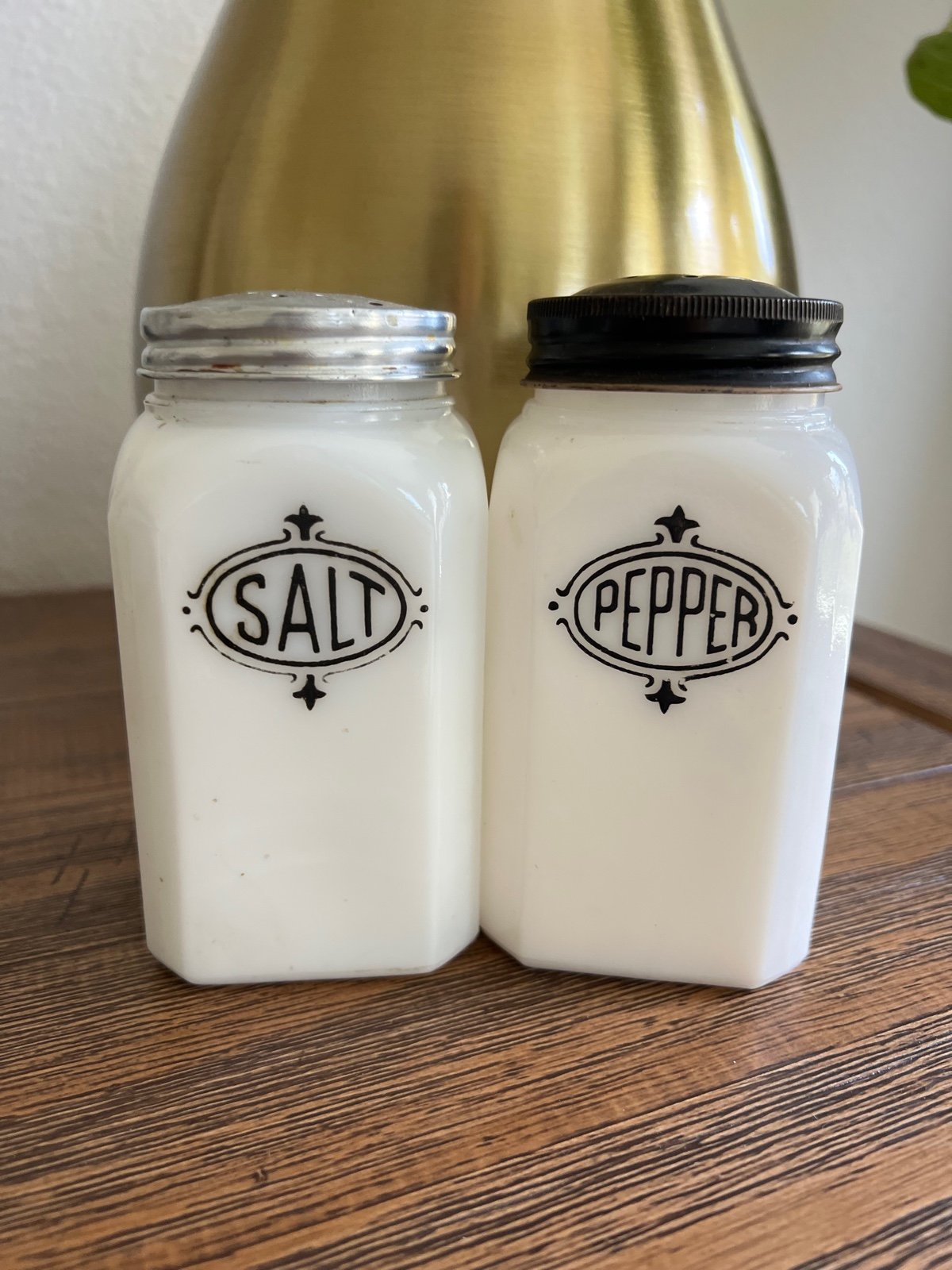 Hazel atlas sheild shakers salt and pepper