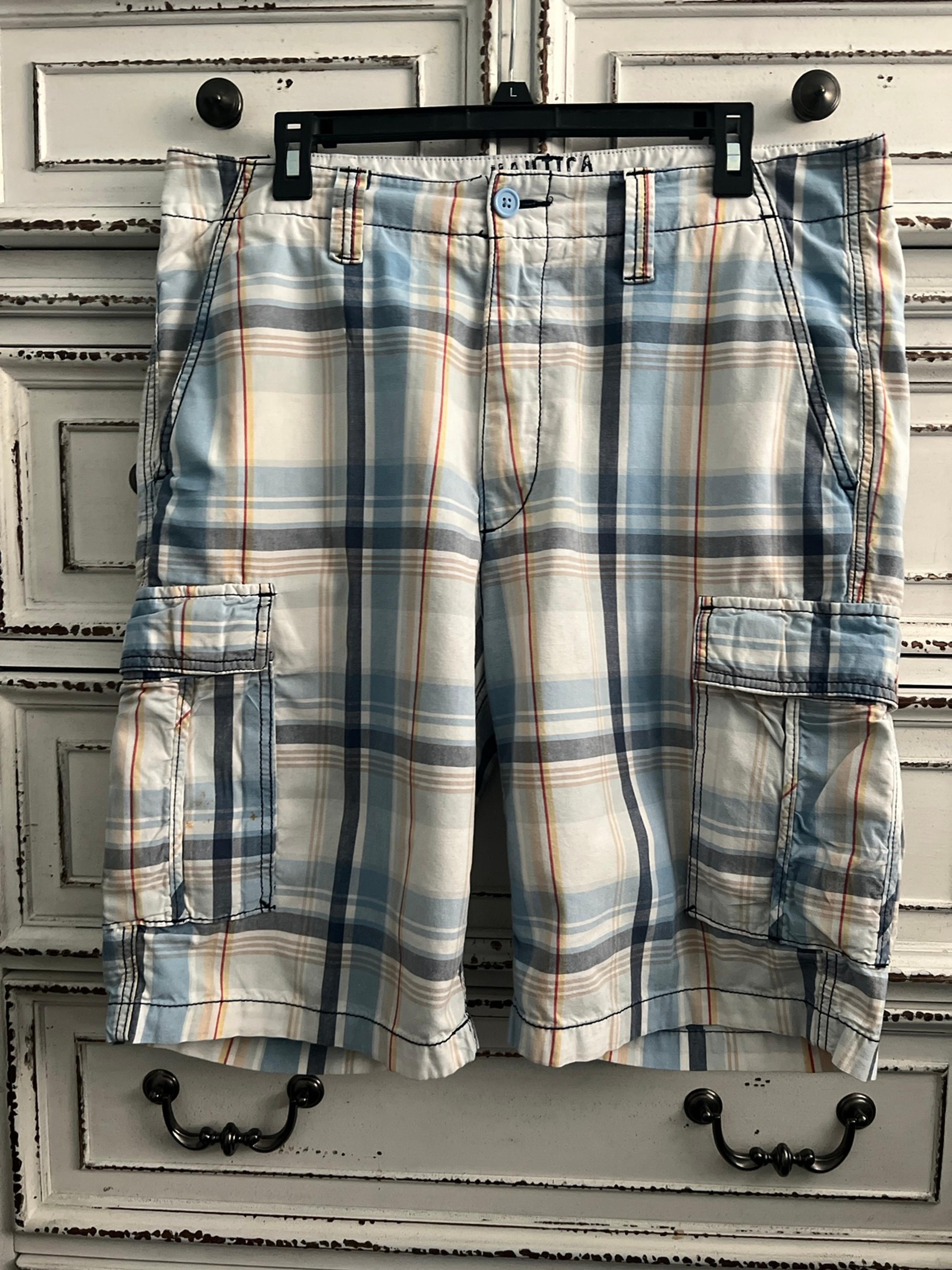 Nautica men’s plaid cotton flat front cargo shorts Size 34” waist
