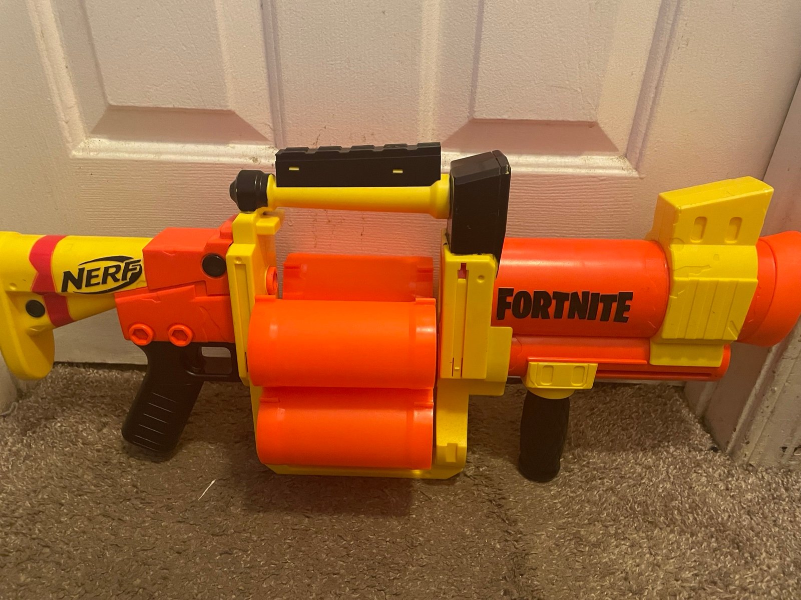 NERF Fortnite GL Blaster - E8910 grenade launcher