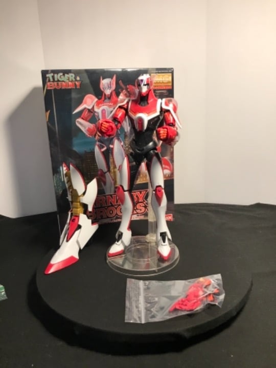 Bandai Tiger & Bunny Barnaby Brooks Jr. Gundam Model Kit