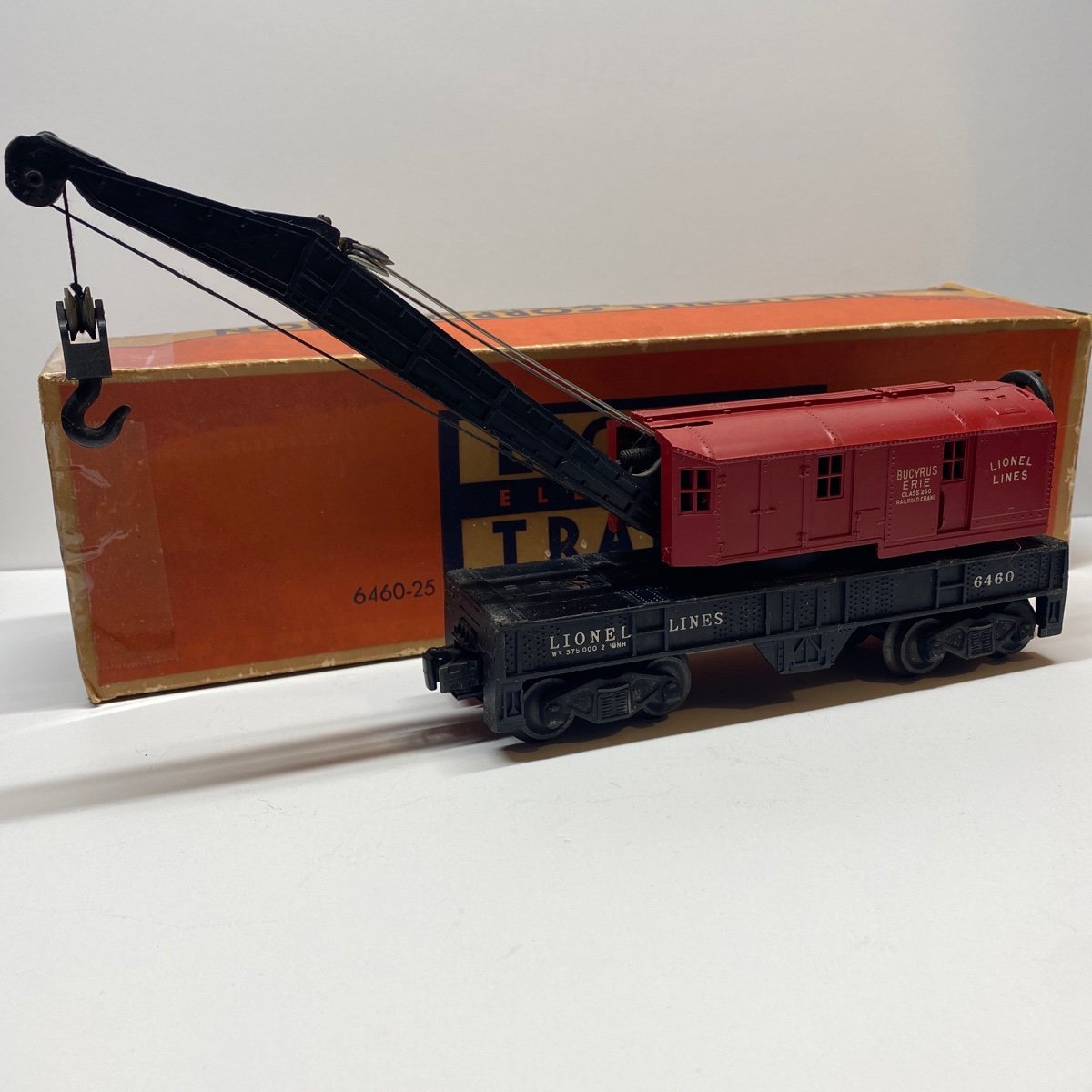 Lionel Postwar Bucyrus Erie Red Cab Crane Car - 8 Wheel