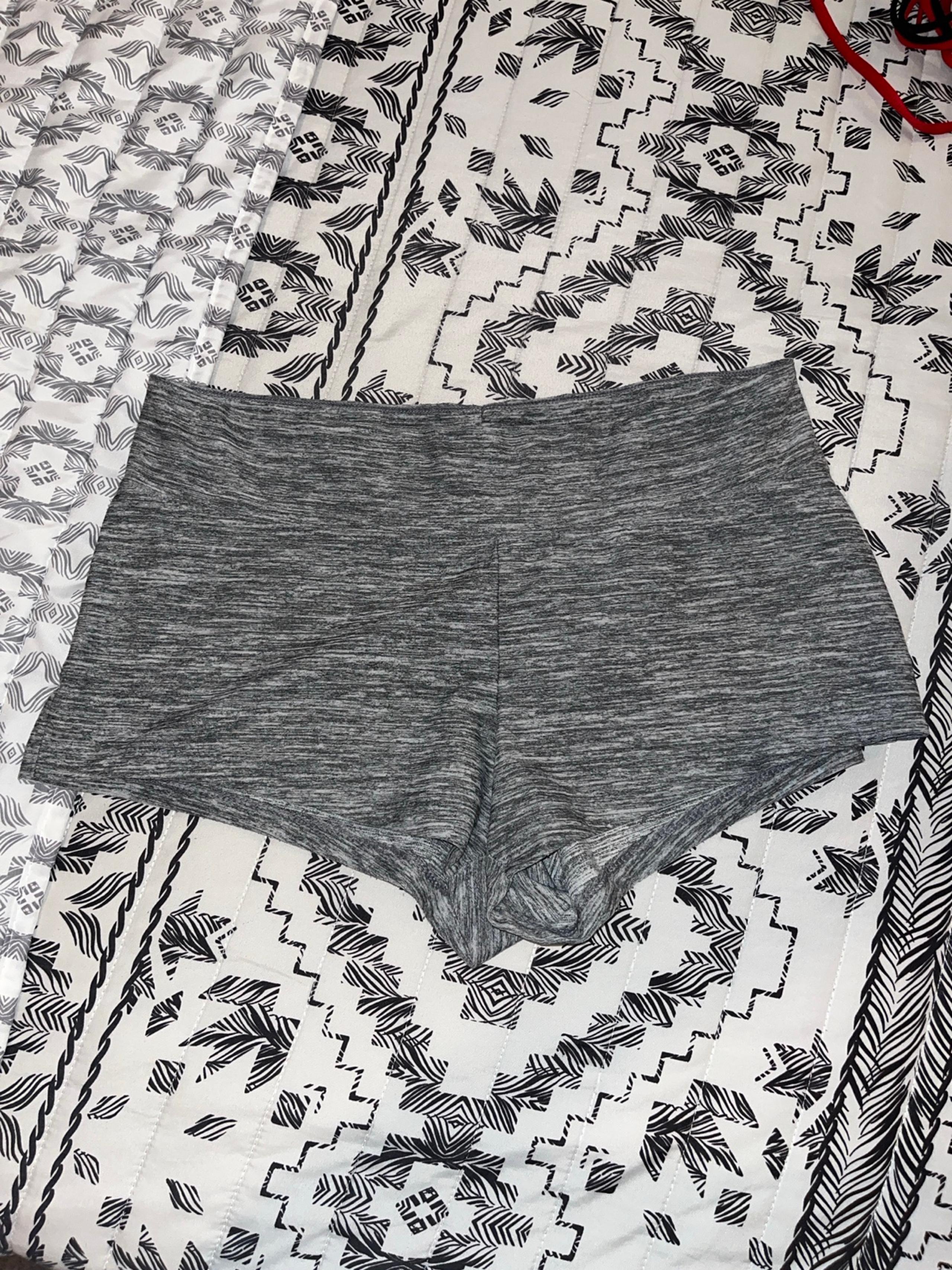 No Boundaries Women’s/Juniors Grey Pull On Shorts M(7-9)