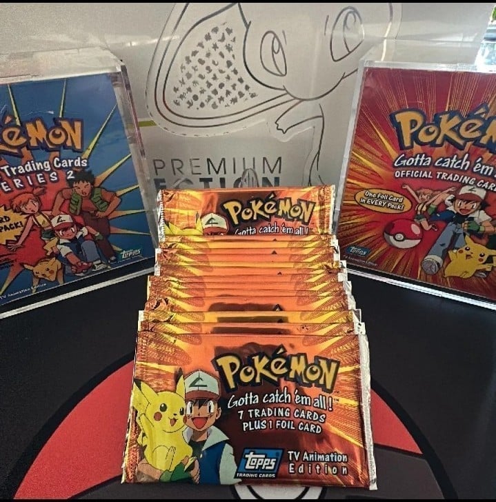 Pokemon Topps Series 1 Booster Pack