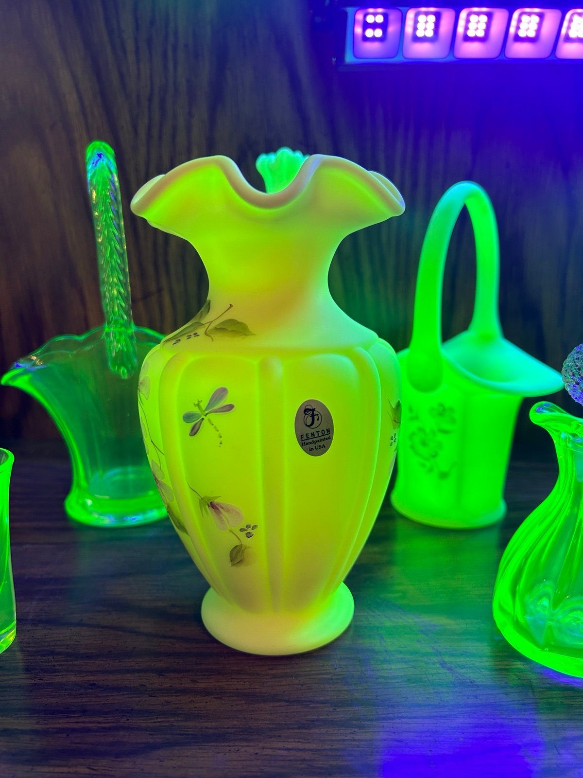 Fenton burmese uranium glass vase