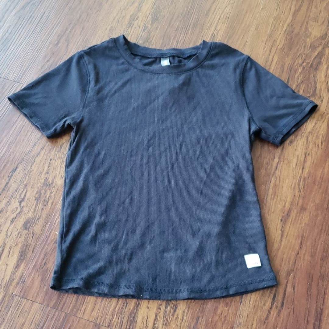 Vuori Black Pose Fitted Ribbed Short Sleeve Shirt Size XS