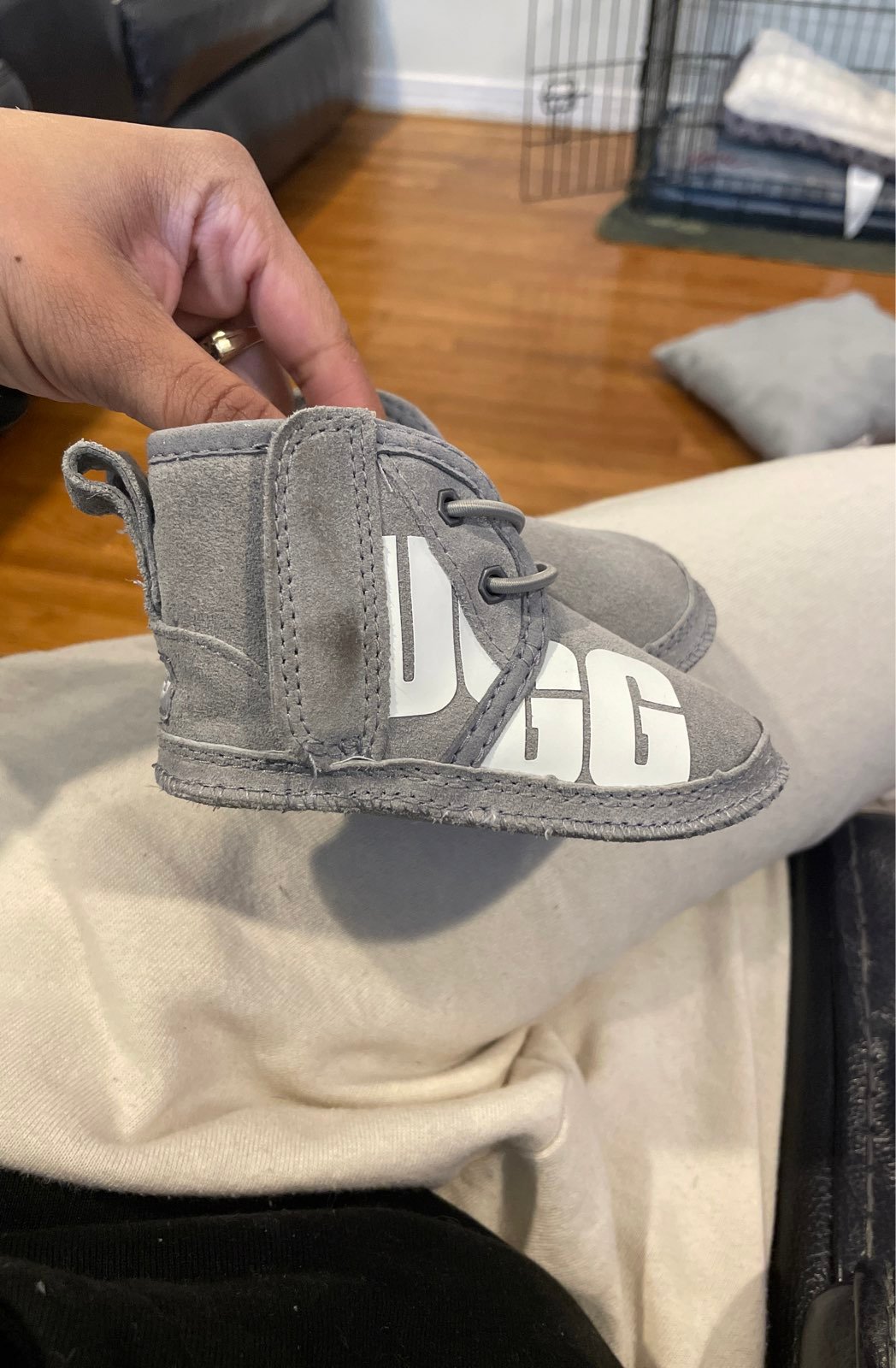 Uggs infant size 2/3