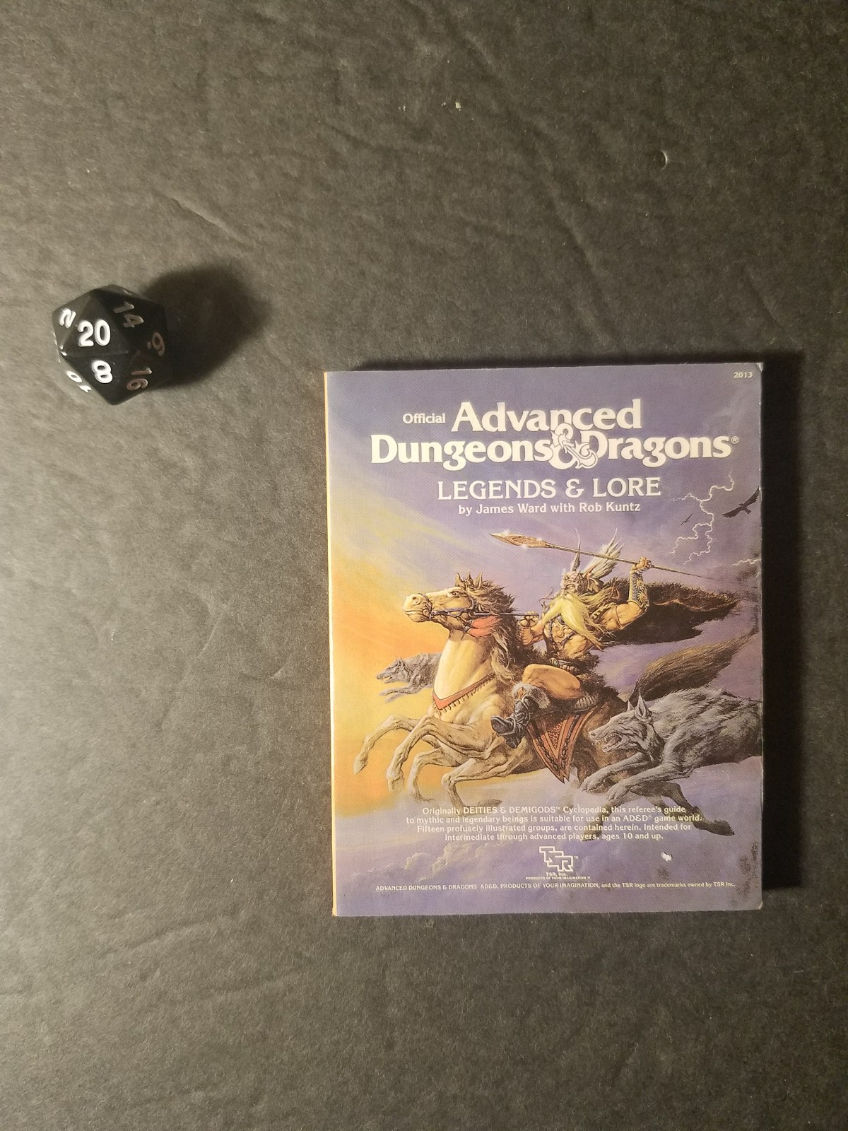 MINIATURE LEGENDS AND LORE GAME BOOK