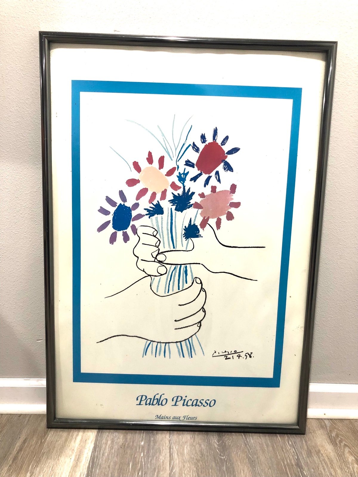 Pablo Picasso’s Mains Aux Fleurs Framed Print
