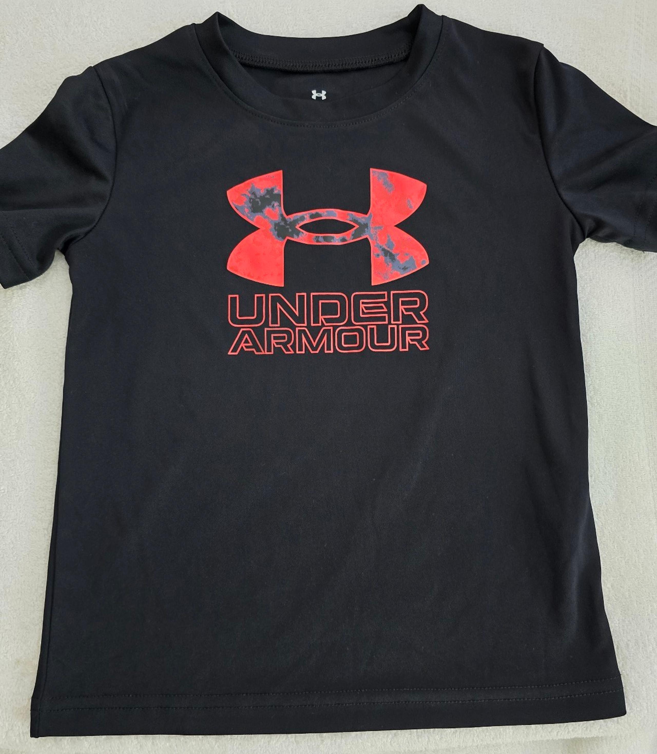 Under armour size 4 boys