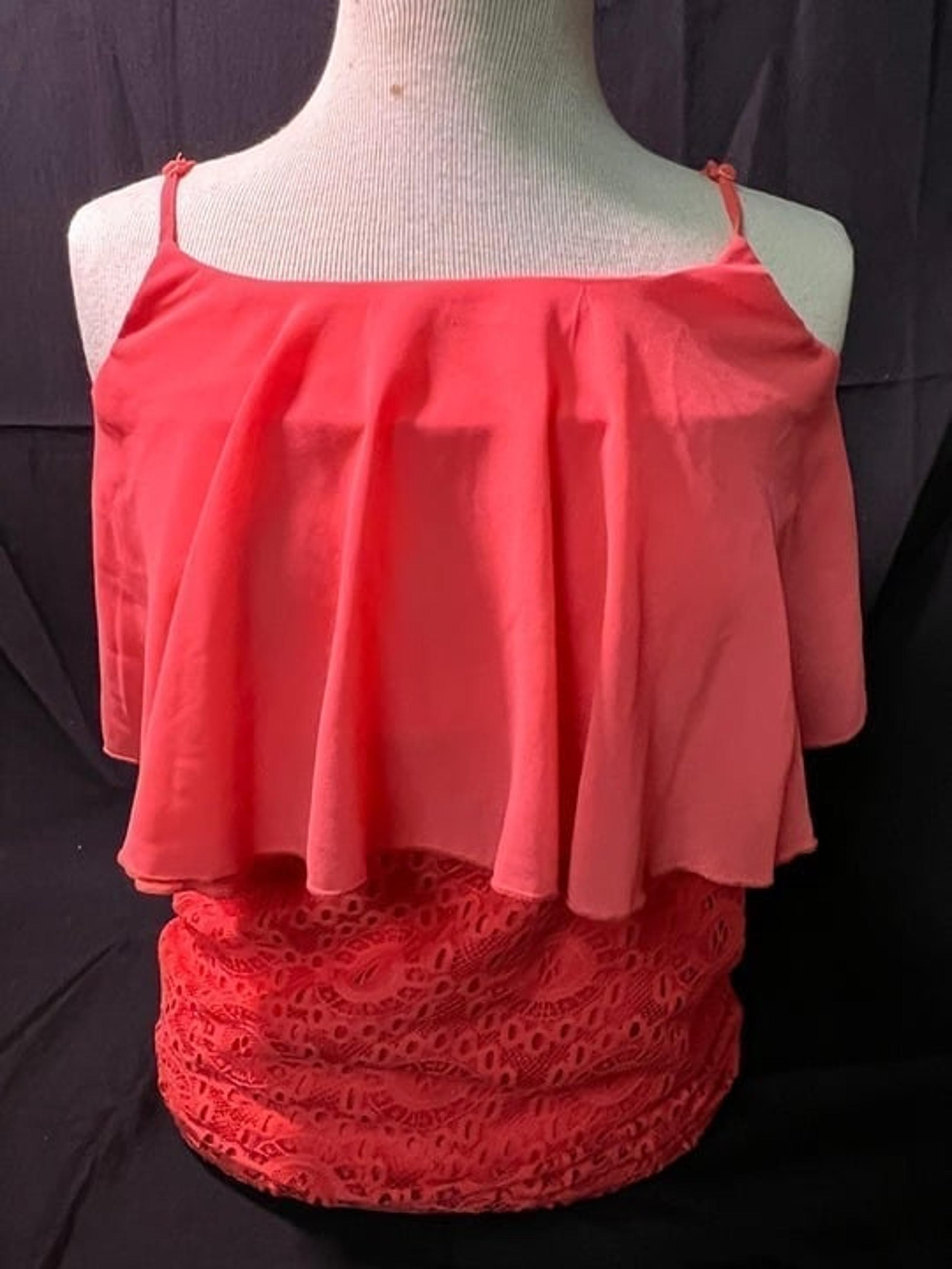 Trixxi Sz Small Coral Crochet Layered Tulle Adjustable Spaghetti Strap Top (D)