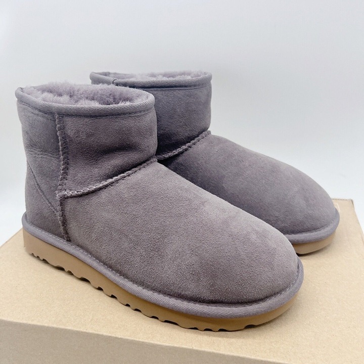 UGG Classic Mini II Genuine Shearling Lined Boots Sheepskin Charcoal Gray US 6