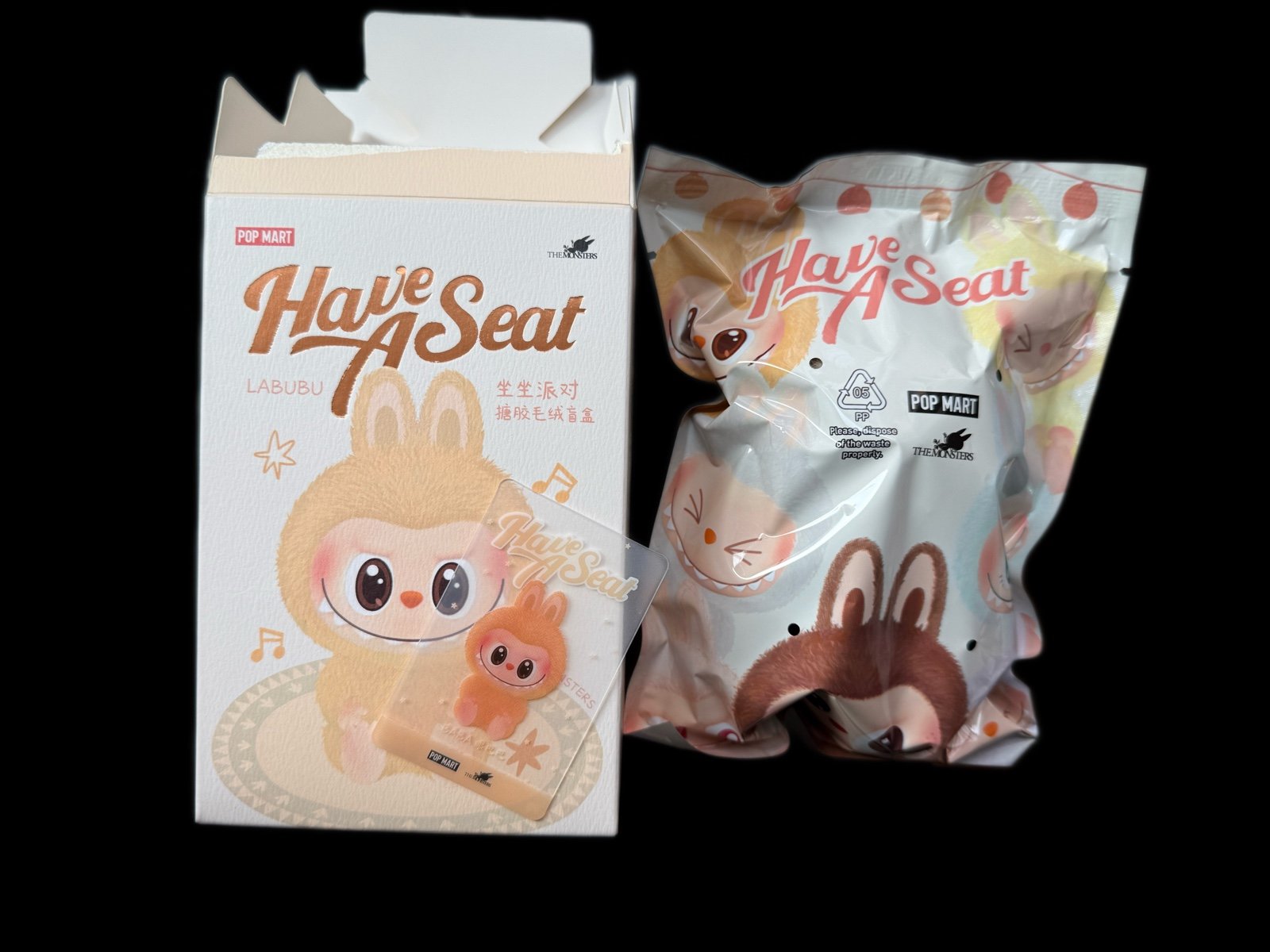 Labubu POP MART - Have A Seat Vinyl Plush Blind Box the