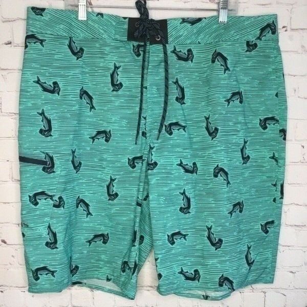 NWOT Simms Fishing Products Men's Green Fishing SolarFlex Board Shorts Size 40