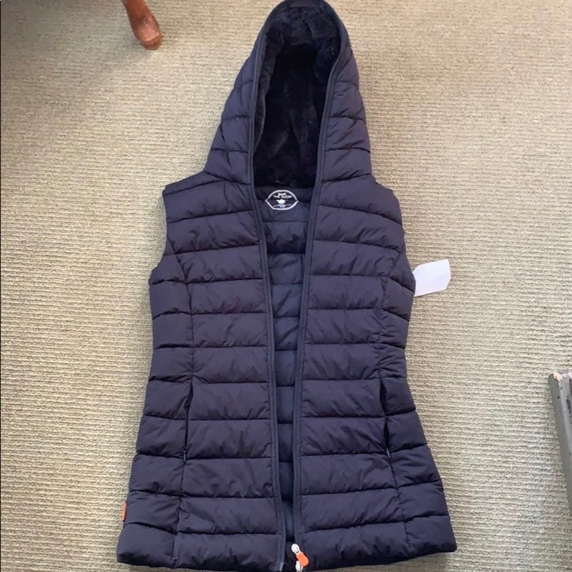 Save the duck vest