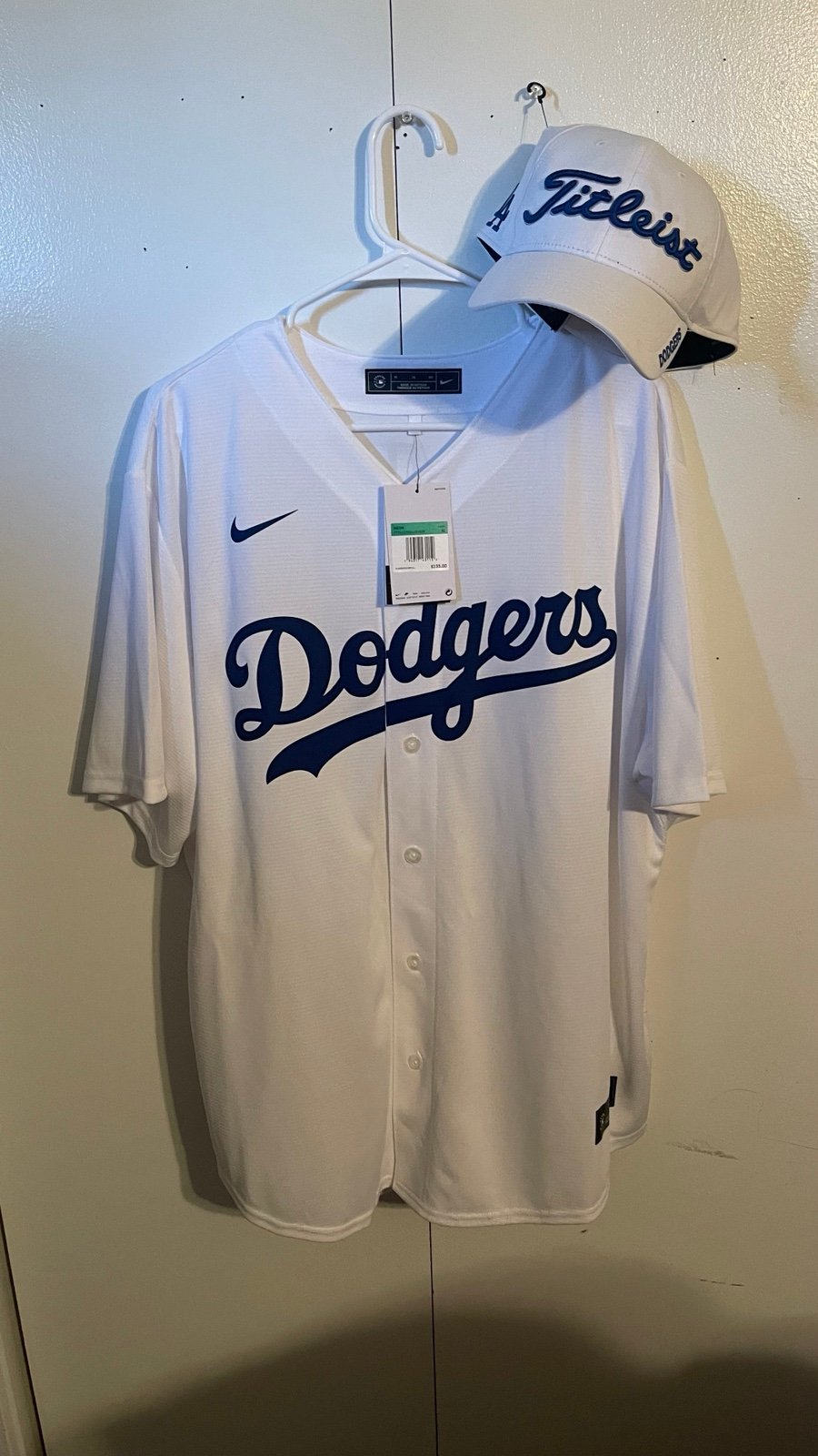 New authentic Nike Dodgers jersey and Titleist Dodger golf hat