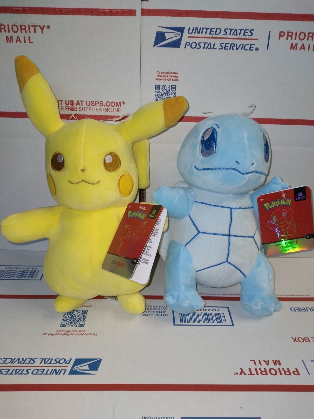 Shiny Pokemon Plush set shops Charmander Squirtle Pikachu Bulbasaur