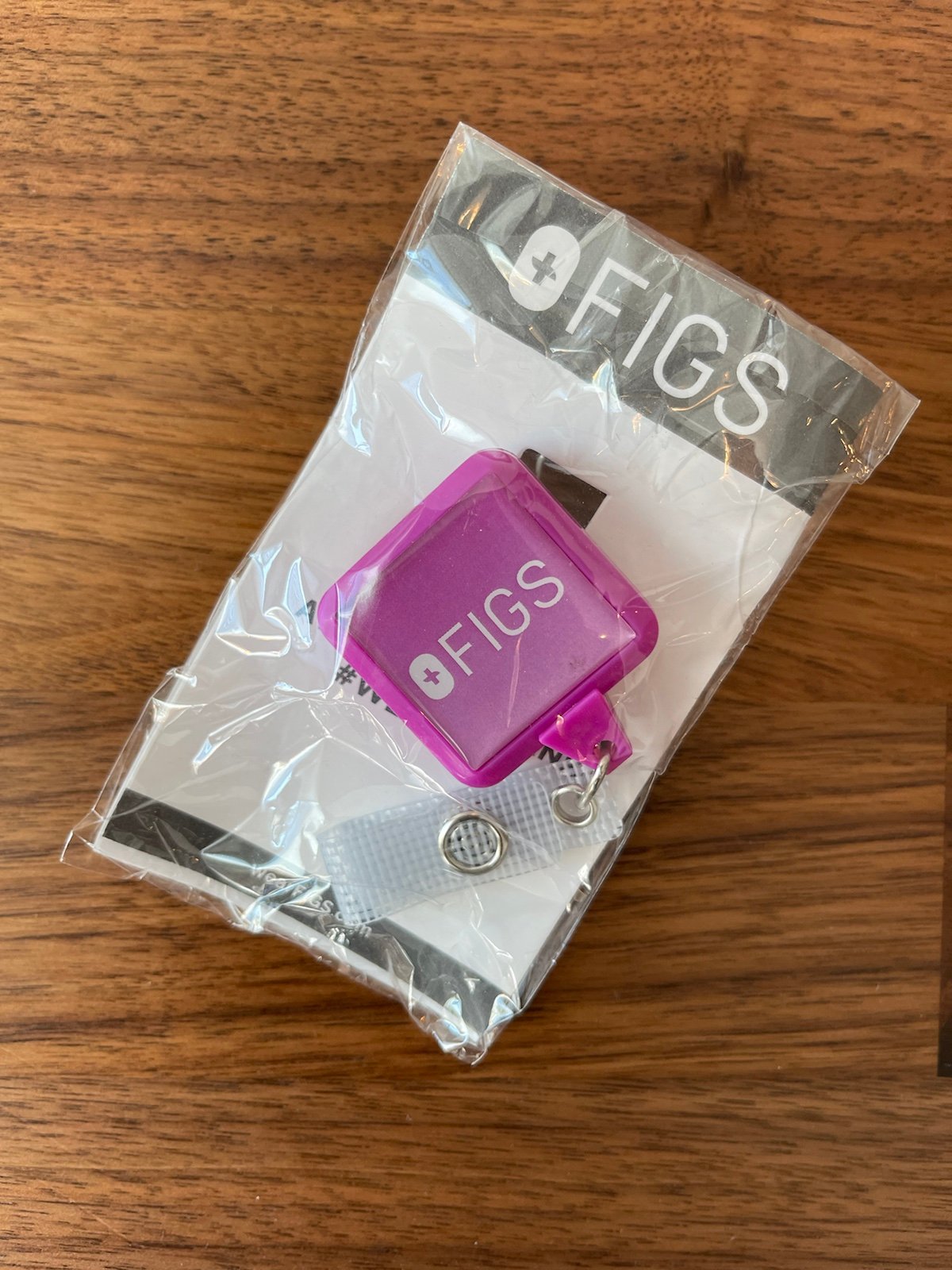 NEW - FIGS Bright Fuchsia Badge Reel