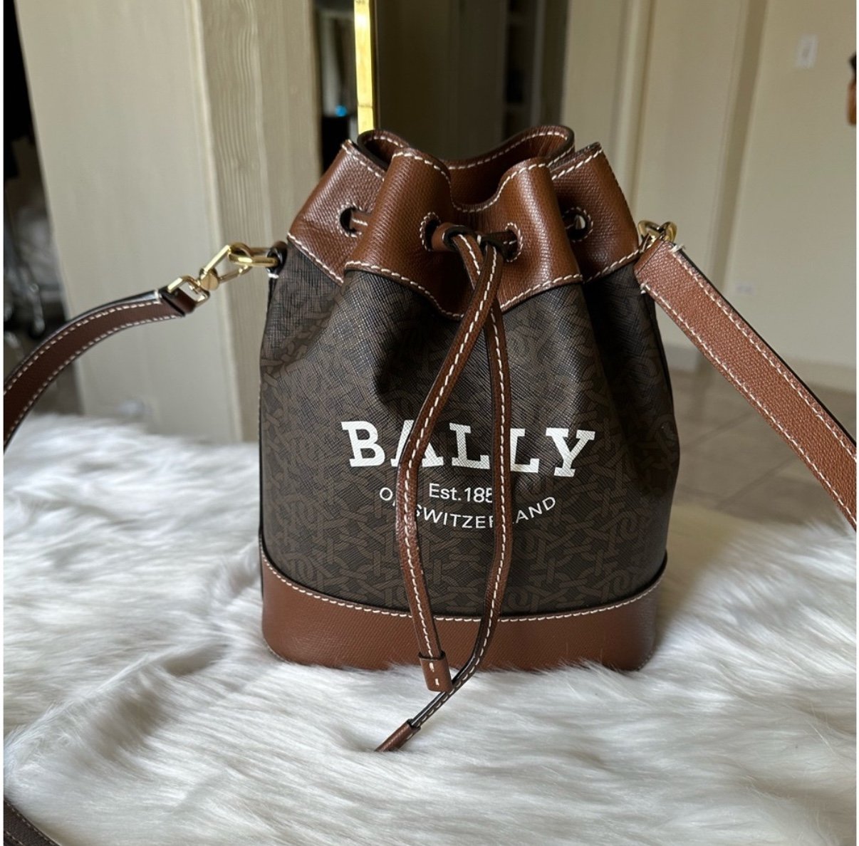 Bally Bucket