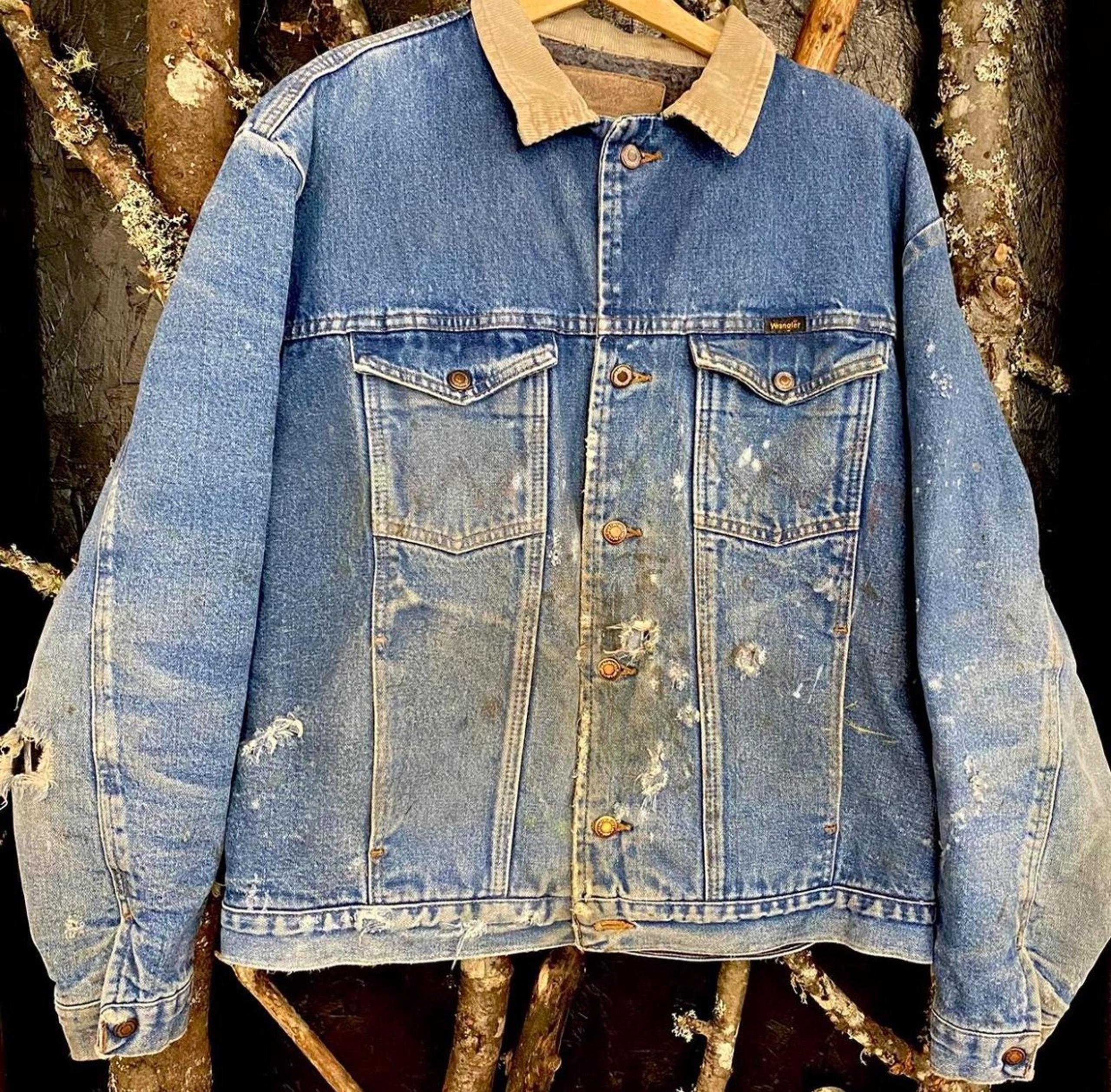 True vintage Faded Distressed Wrangler Denim flannel lined jacket