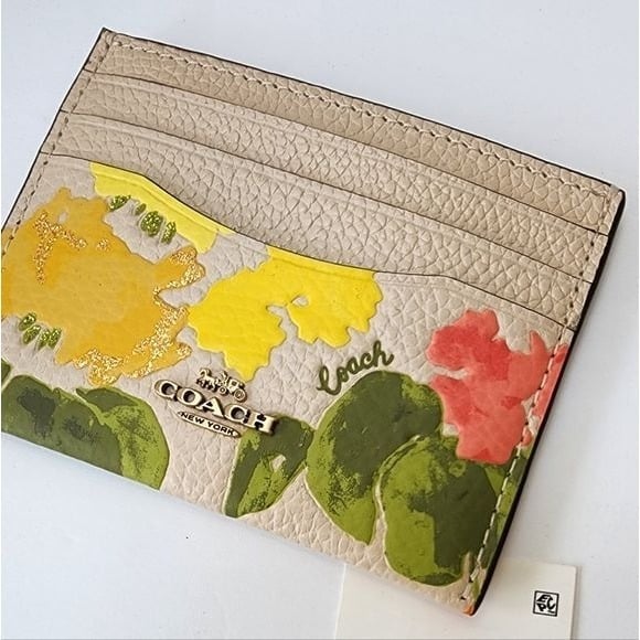 COACH Floral Card Wallet in a Retro Classic Timeless Printed Leather