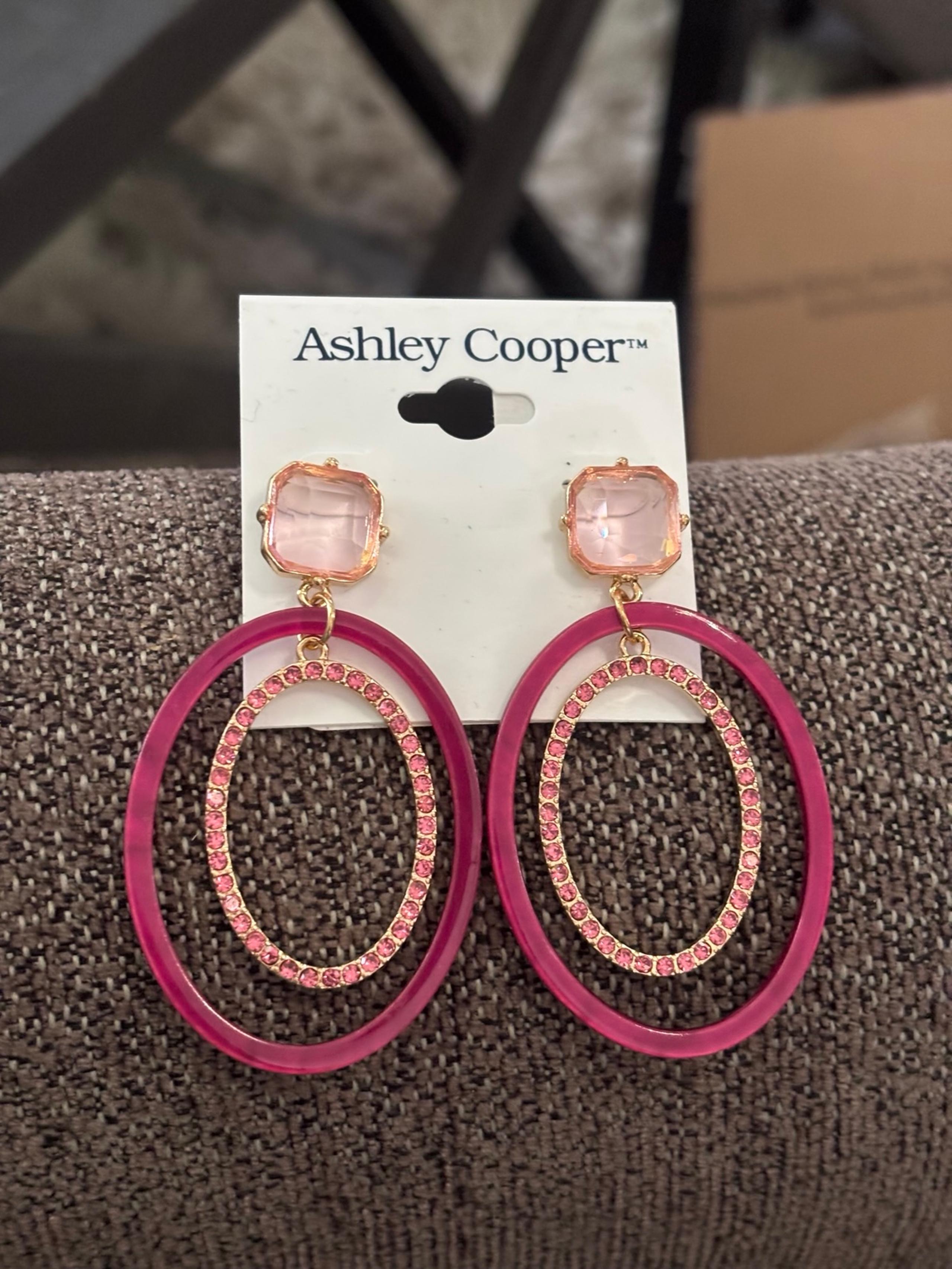 ASHLEY COOPER oval pink acrylic and rhinestone dangle earrings NWT