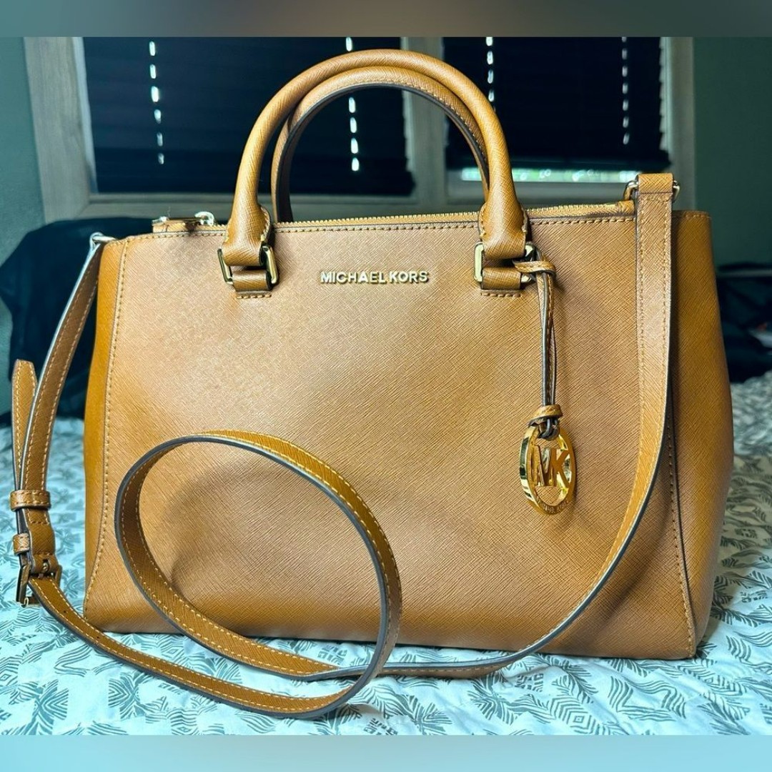 Michael Kors Kellen Saffiano Leather Top Handle or Crossbody bag Acorn EUC