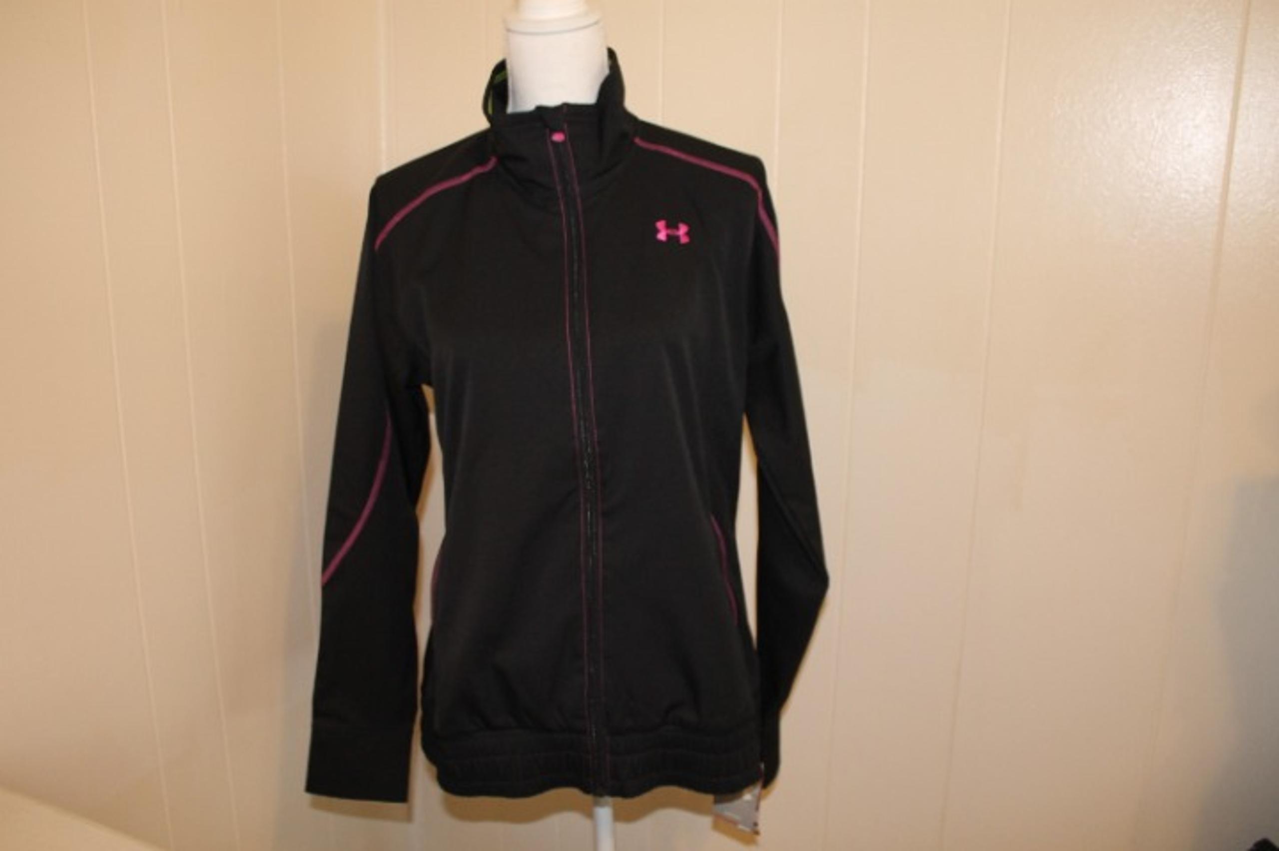 NWT Under Armour Wind Breaker Light weight Women's Large